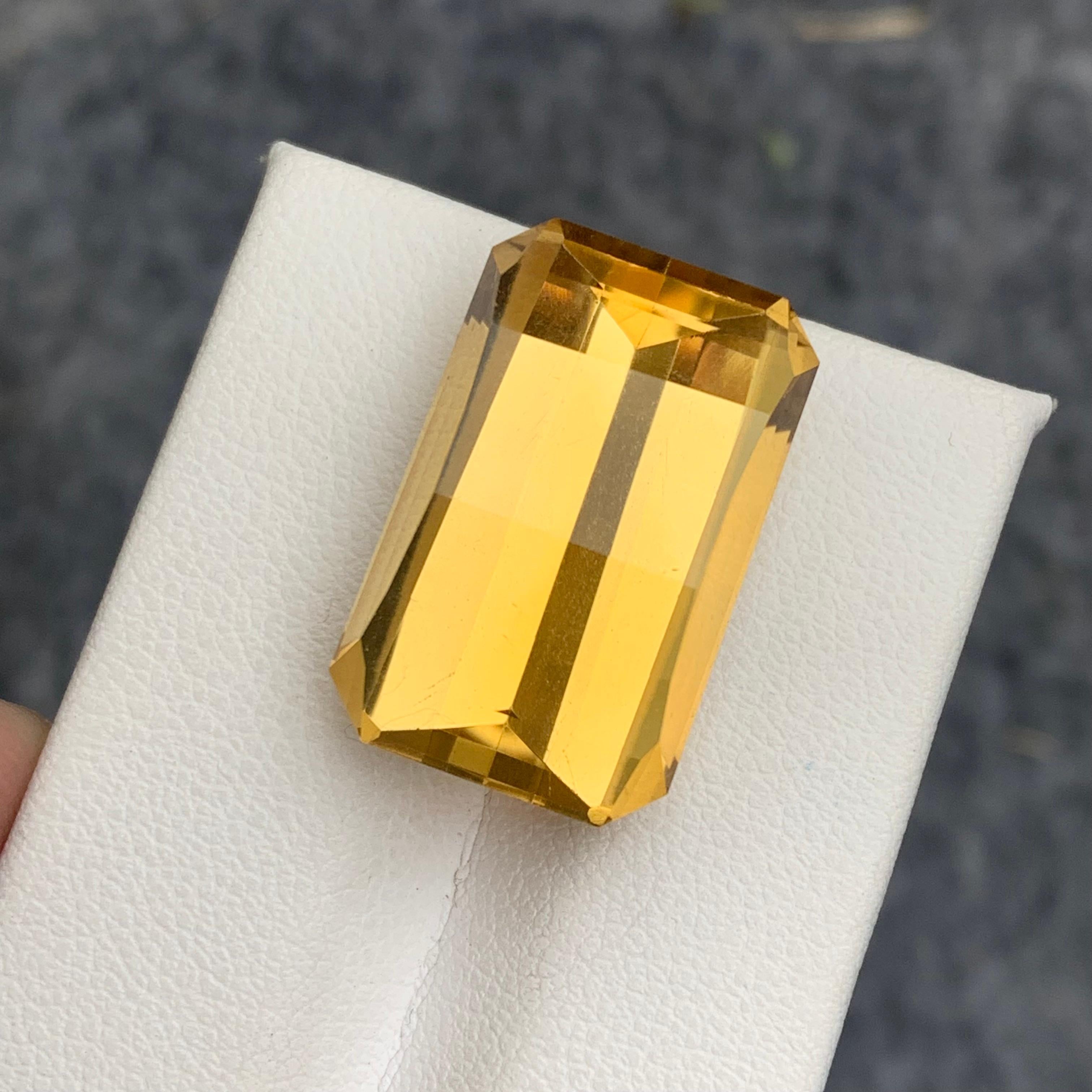 Women's or Men's Genuine 24.15 Carat Natural Yellow Citrine Pixel Bar Cut Gemstone from Brazil For Sale