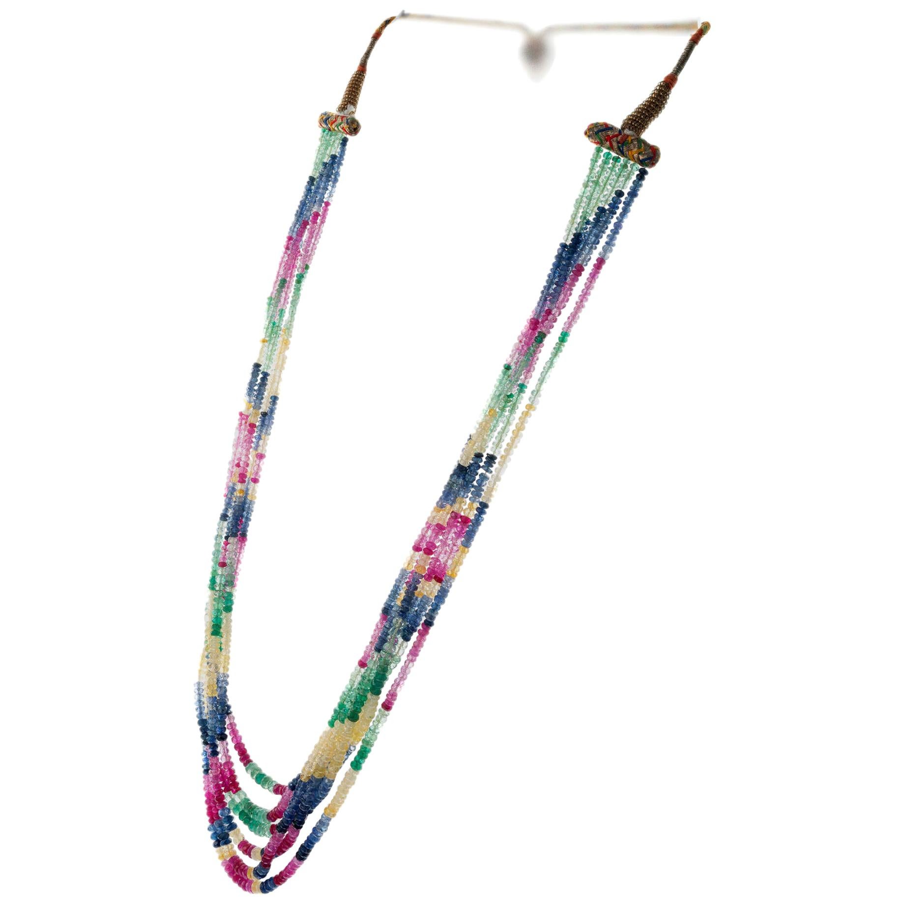 Sechstrangige Halskette mit echtem 2,80 Karat Saphir, Smaragd, Rubin und Rubin im Angebot