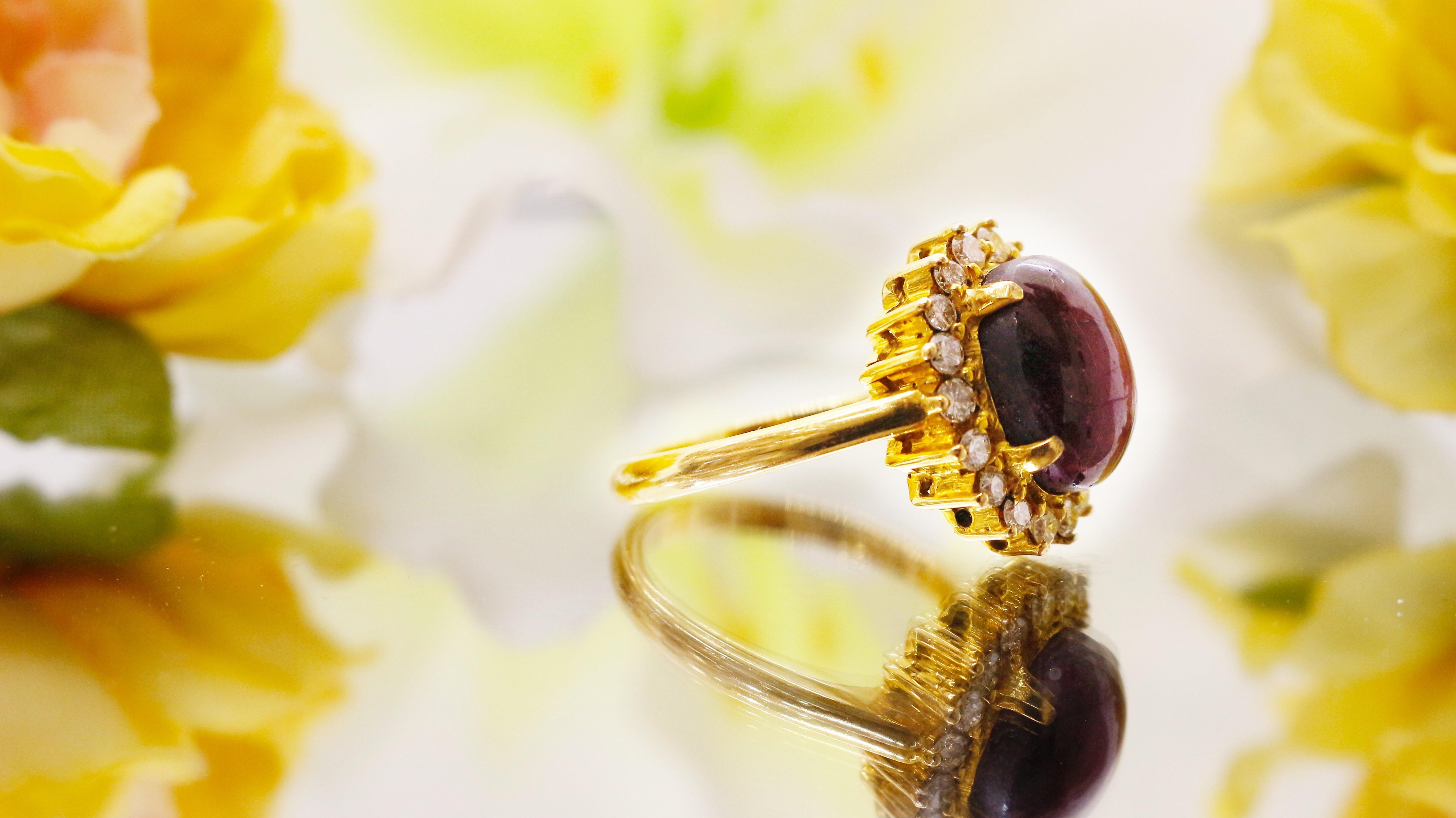 Echter 5 Karat Rubin Cabochon Solitär-Ring Damen im Angebot