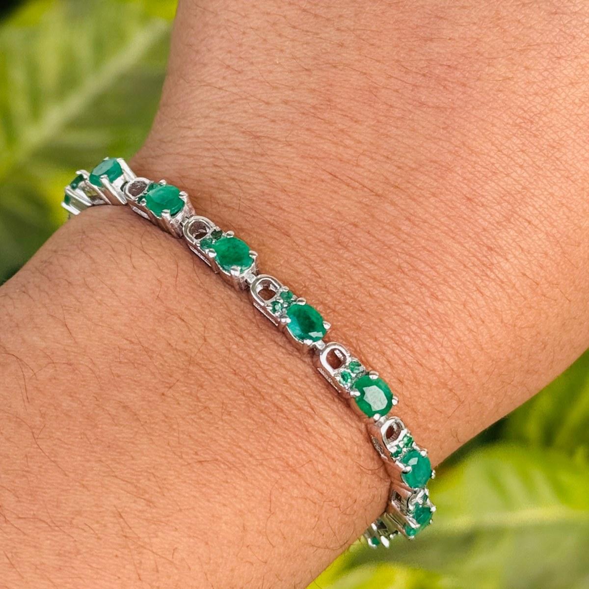 Mixed Cut Genuine 7.40 Carat Emerald Tennis Bracelet in Sterling Silver Gift for Mom For Sale