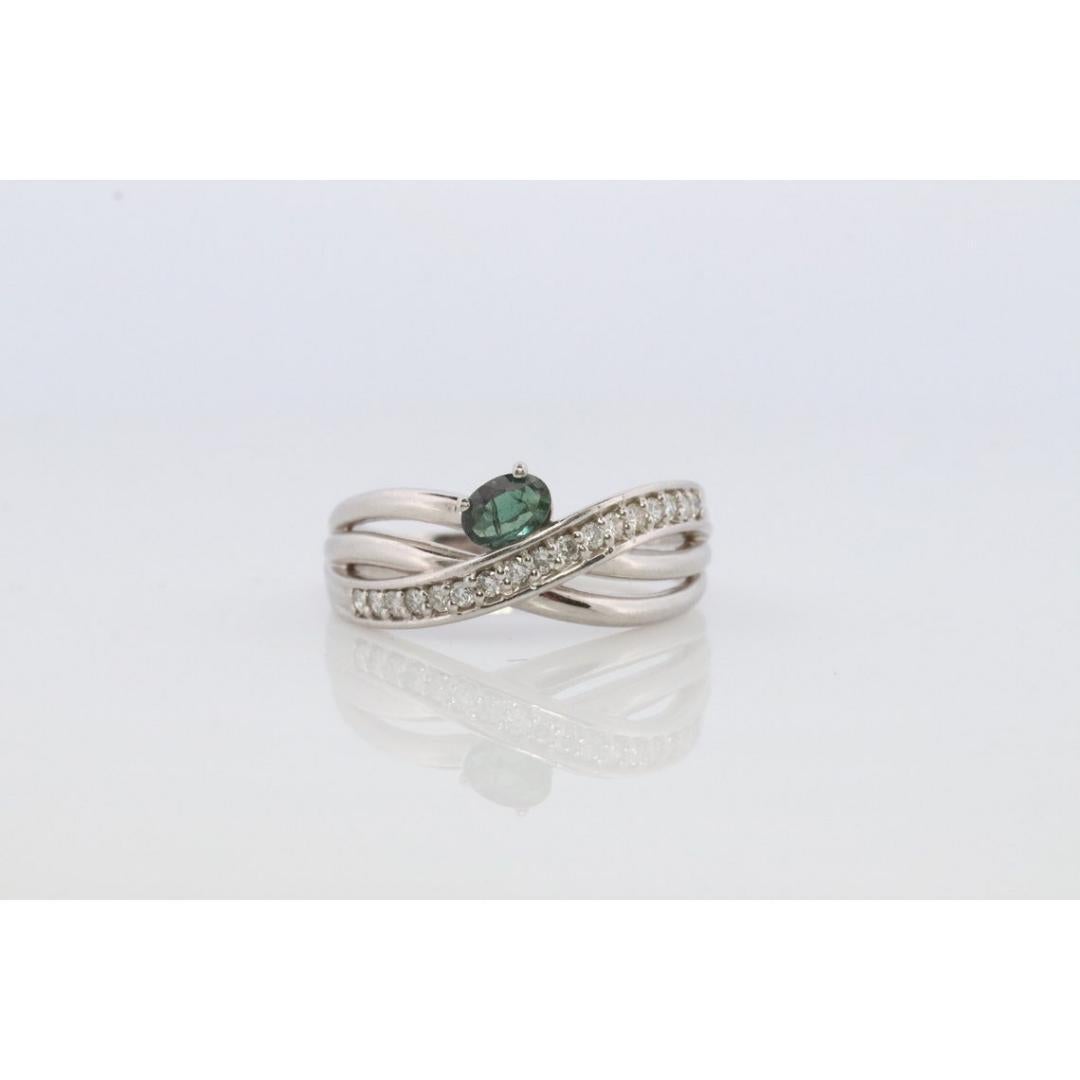 Vintage
Taille : 9 US
MATERIAL : Or, platine
Pierre précieuse : Alexandrite
Couleur des pierres : Vert

Couleur de la bande : blanc

A propos de cet article

Une belle pièce.

Alexandrite véritable de qualité AA. Change de couleur en fonction de la