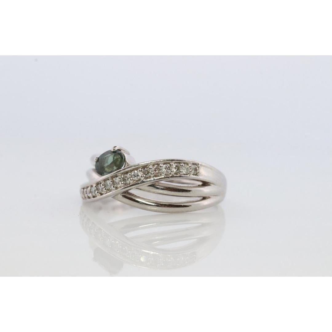 Bague alexandrite véritable en platine 900 sertie d'une bague ronde alexandrite naturelle en vente 3