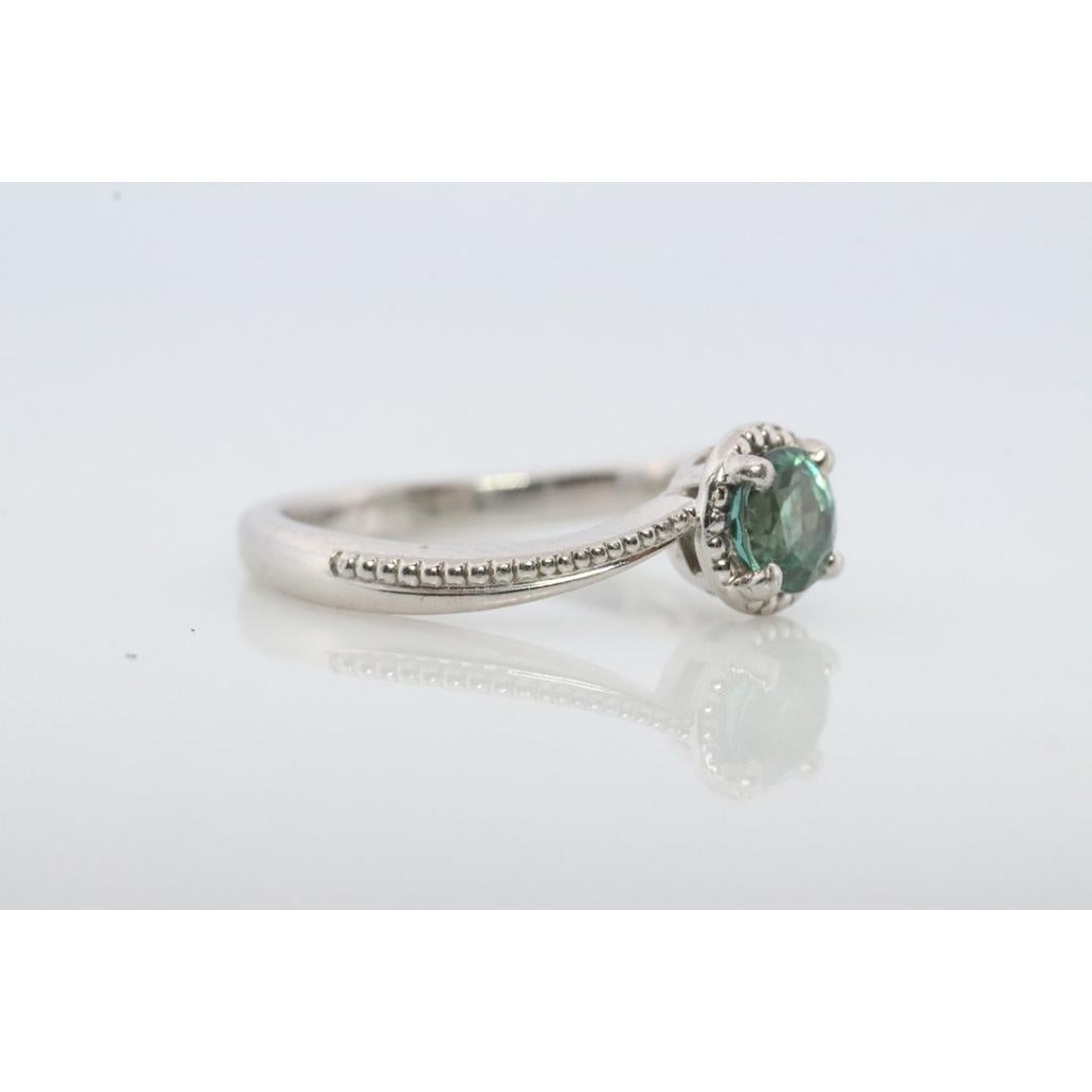 Ring mit echtem Alexandrit. Runder natürlicher ALEXANDRITE-Ring in Platinfassung. im Angebot 1