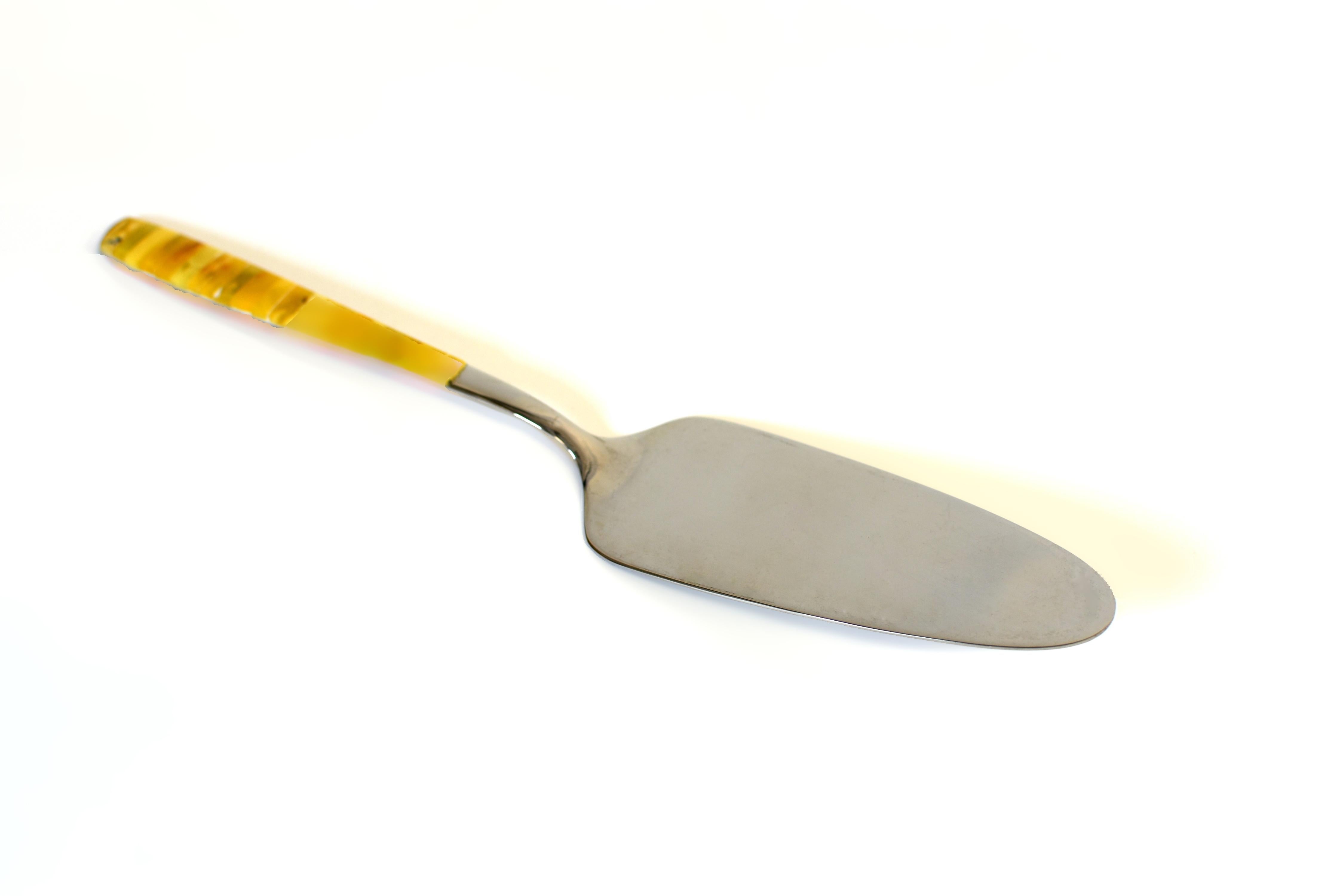 Fait main Serveur à gâteau en ambre véritable Coupe-pâte en acier inoxydable en vente