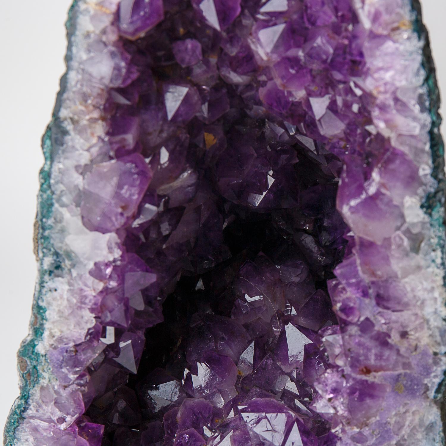 Genuine Amethyst Cluster Geode from Brazil (54 lbs) In New Condition For Sale In New York, NY