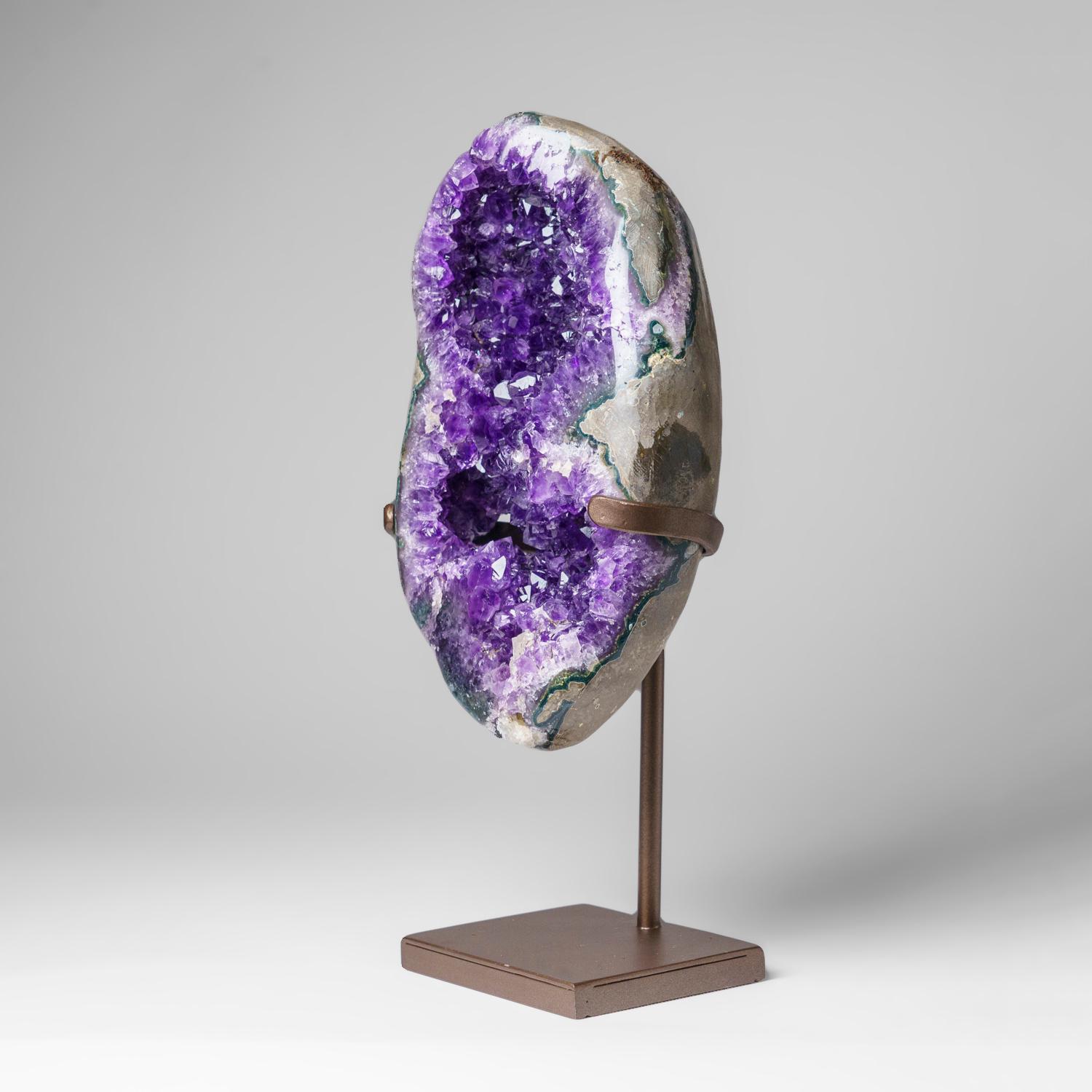 Brasiliano Geode a grappolo di cristallo di ametista autentico su supporto dal Brasile (11,5 lbs) in vendita