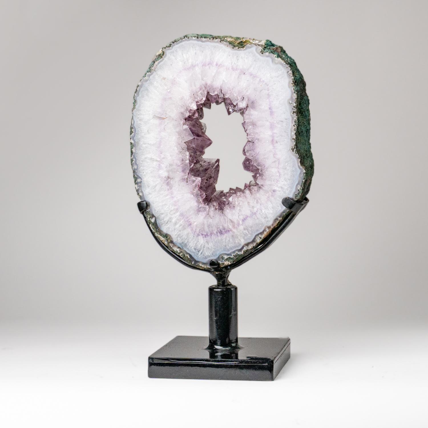 Echte Amethyst-Geodenscheibe auf Ständer aus Uruguay (13 lbs) im Angebot 1