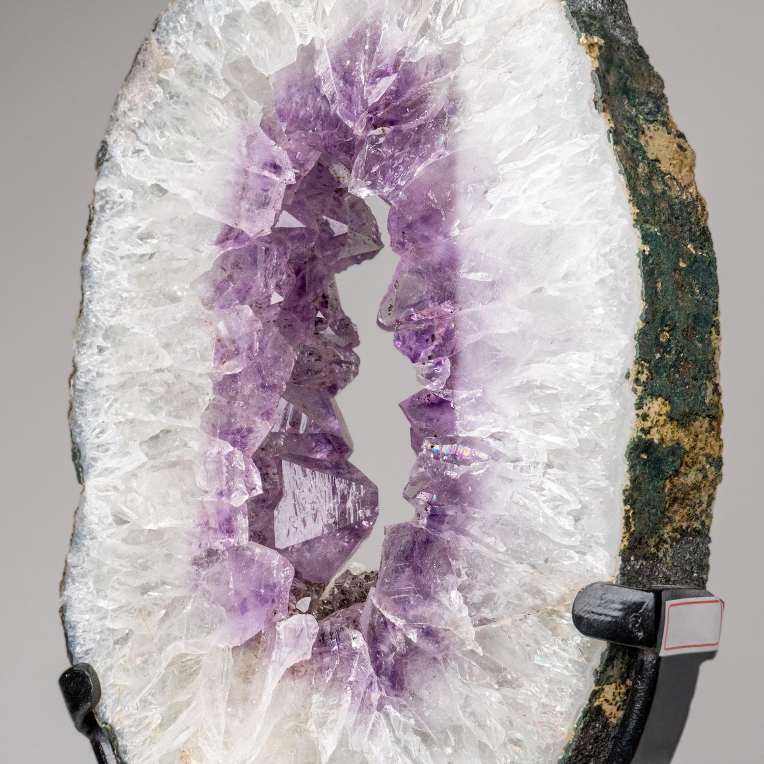 Echte Amethyst-Geodenscheibe auf Ständer aus Uruguay (7.5 lbs) im Angebot 2