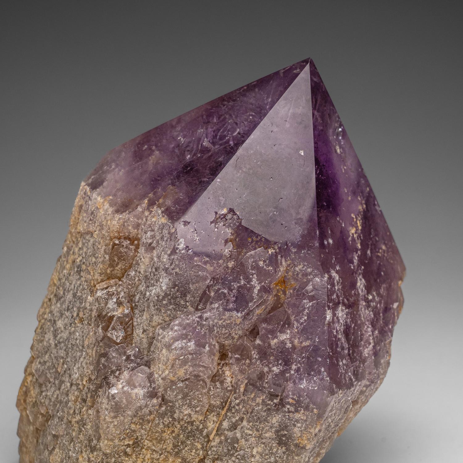 Point d'améthyste véritable de la mine d'Anahi, département de Santa Cruz, Bolivie en vente 1