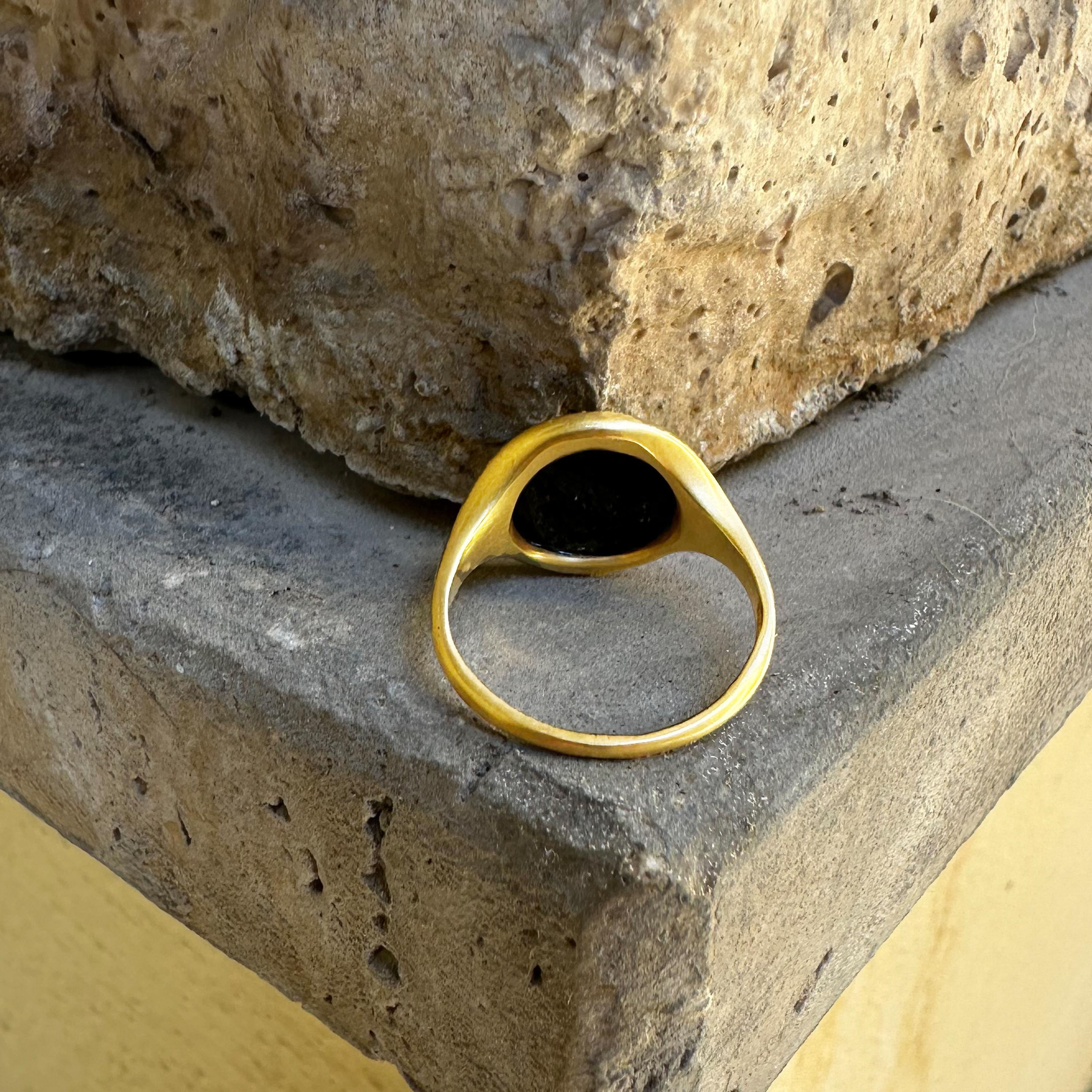 Women's or Men's Genuine Ancient Greek Coin 4th cent. BC 18 Kt Gold Ring depicting Medusa For Sale