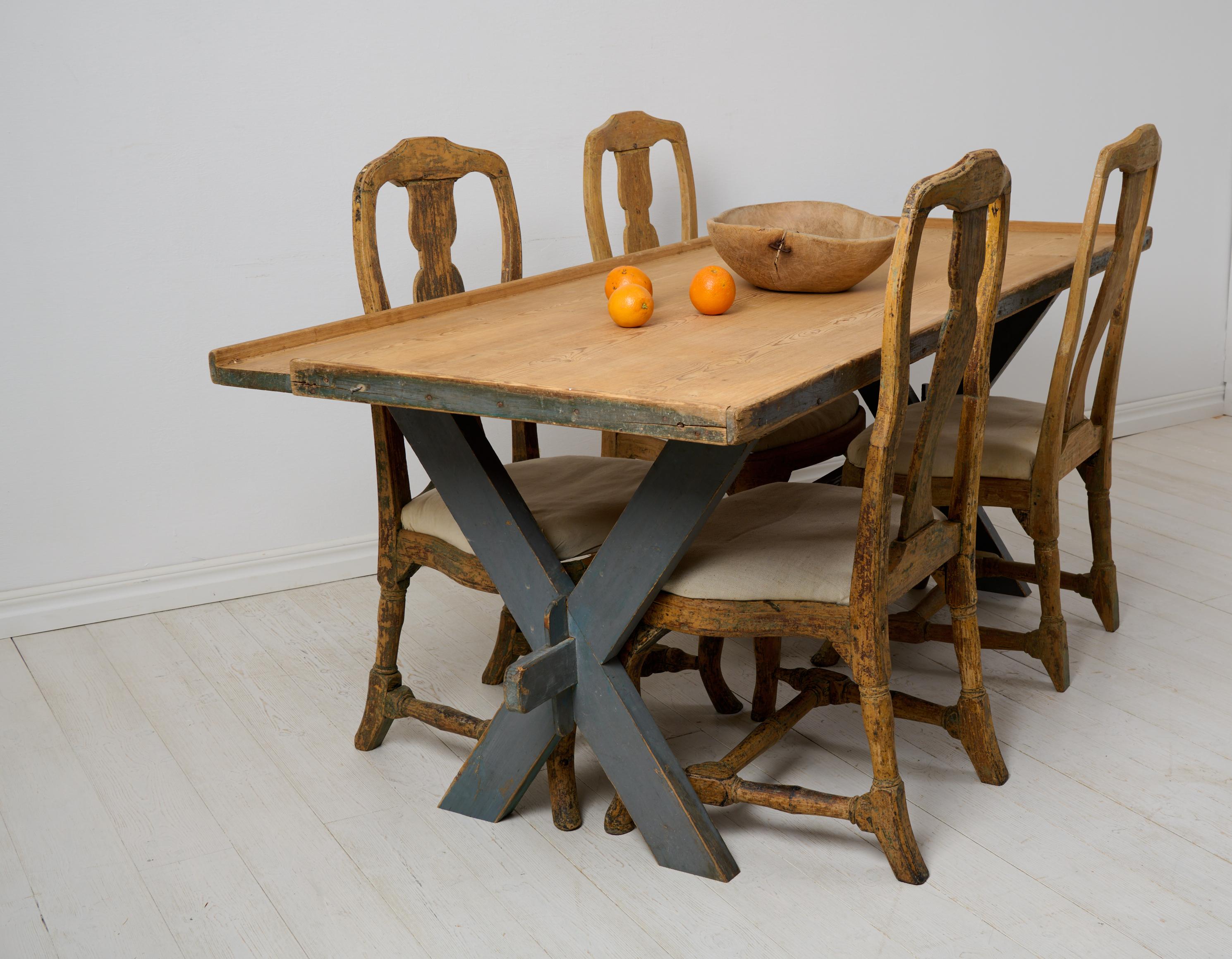 Genuine Antique Northern Swedish Painted Trestle Dining or Work Table In Good Condition For Sale In Kramfors, SE