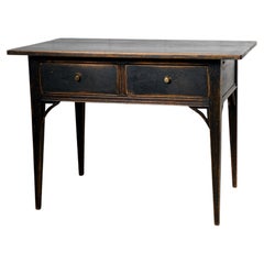 Genuine table suédoise ancienne de style gustavien, noire, avec tiroirs
