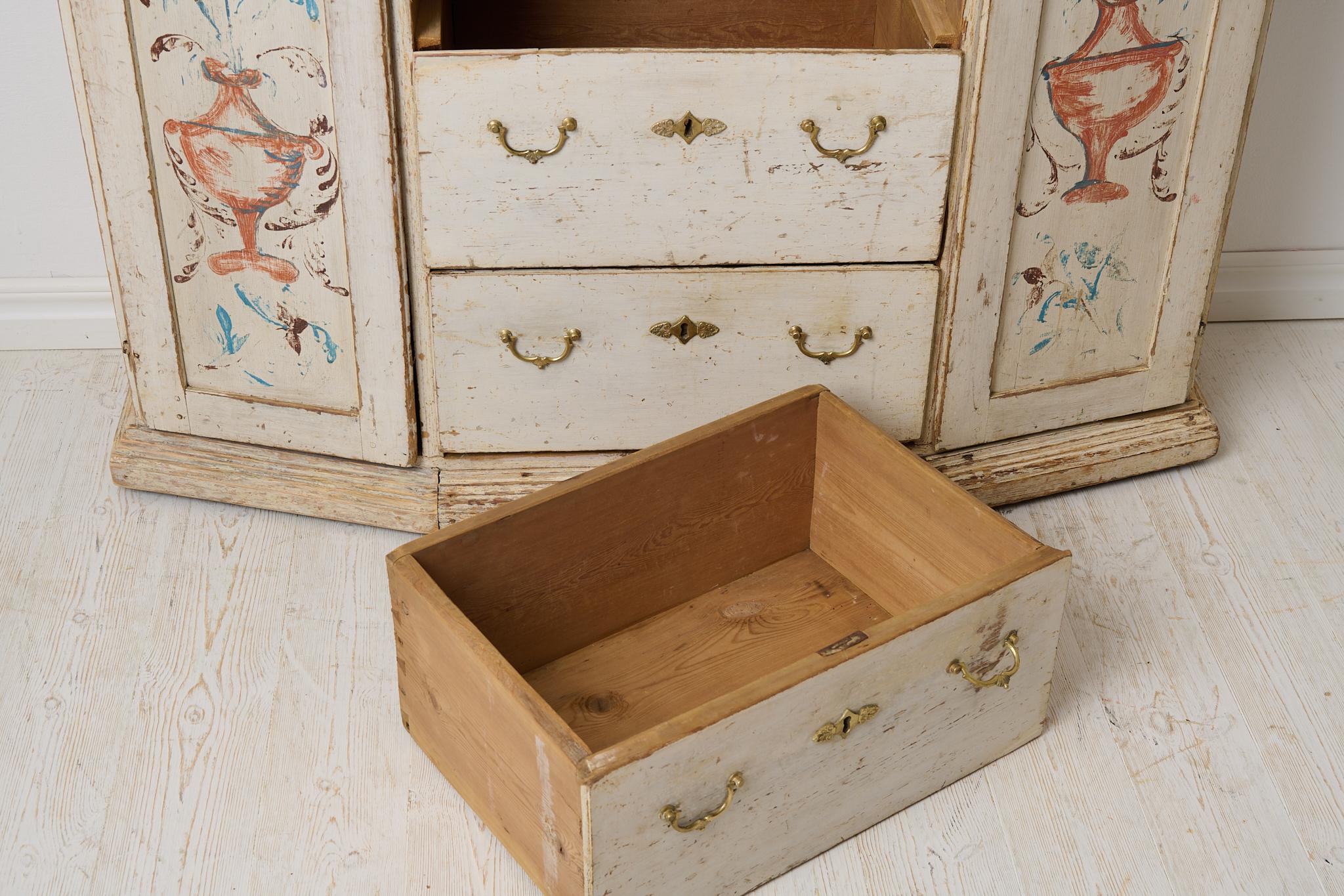 Genuines antikes schwedisches Sideboard, Schubladen, Türen und Schreibtisch, mit Originalfarbe im Angebot 4
