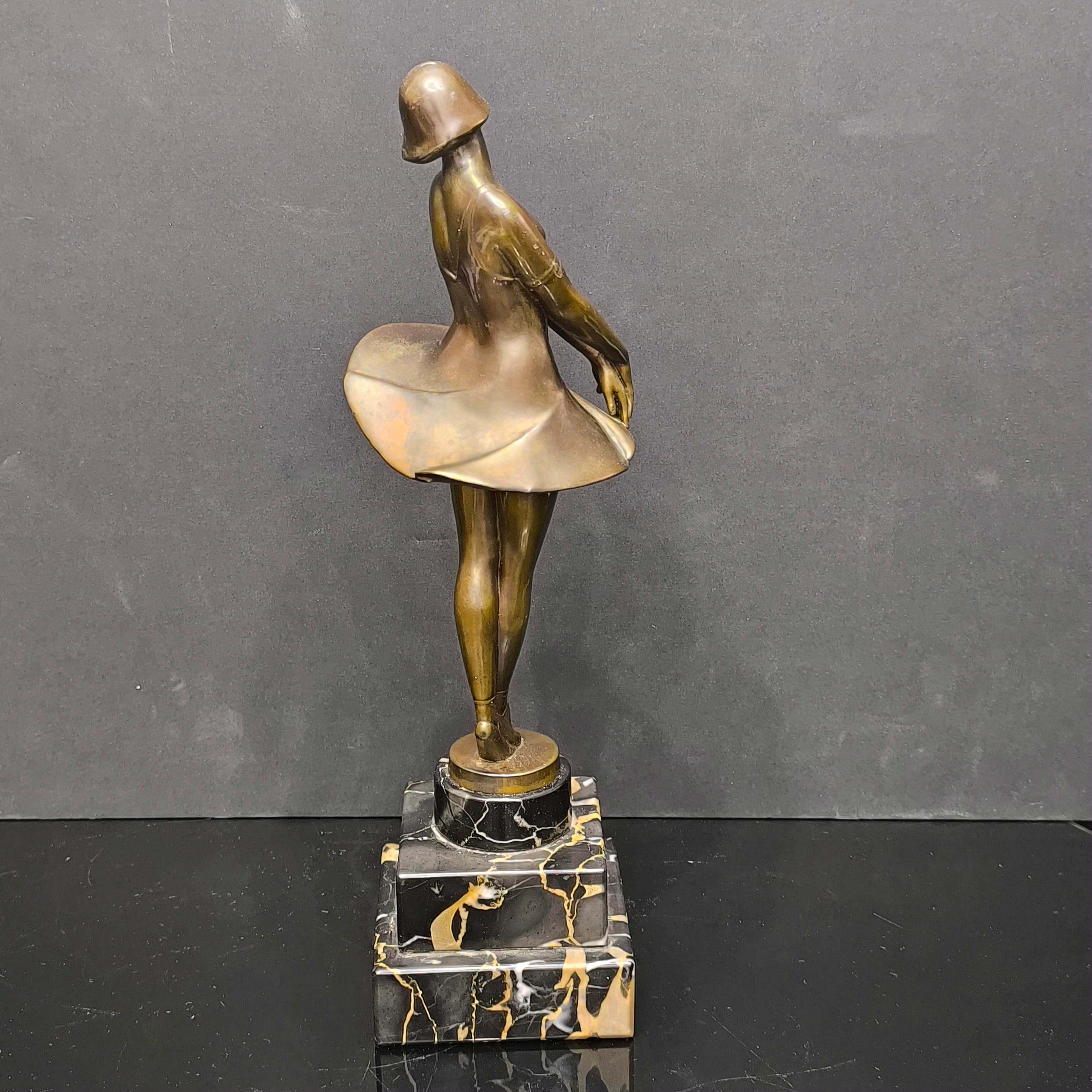 Genuine Art Deco Ballerina Bronze Sculpture on a Stepped Base of Portoro Marble For Sale 1