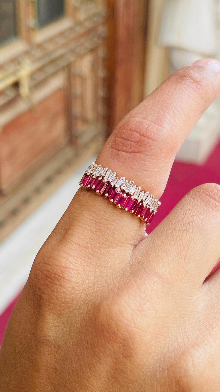 En vente :  Bague de fiançailles en or rose massif 14k avec rubis et diamants véritables taille baguette 6
