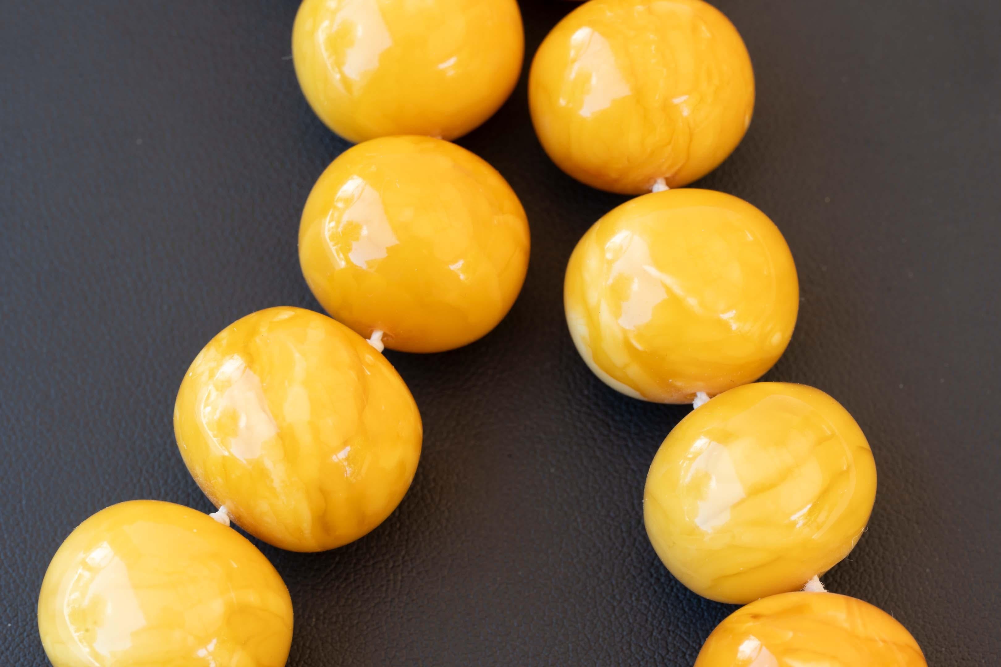 Genuine Baltic Amber Egg Yolk 10-20mm 113 gram Bead Necklace For Sale 1