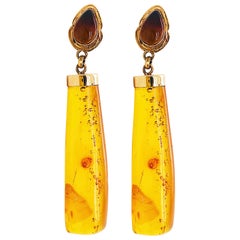 Baltic Sea Amber Earrings in 14 Karat Yellow Gold, circa 1985, Genuine 