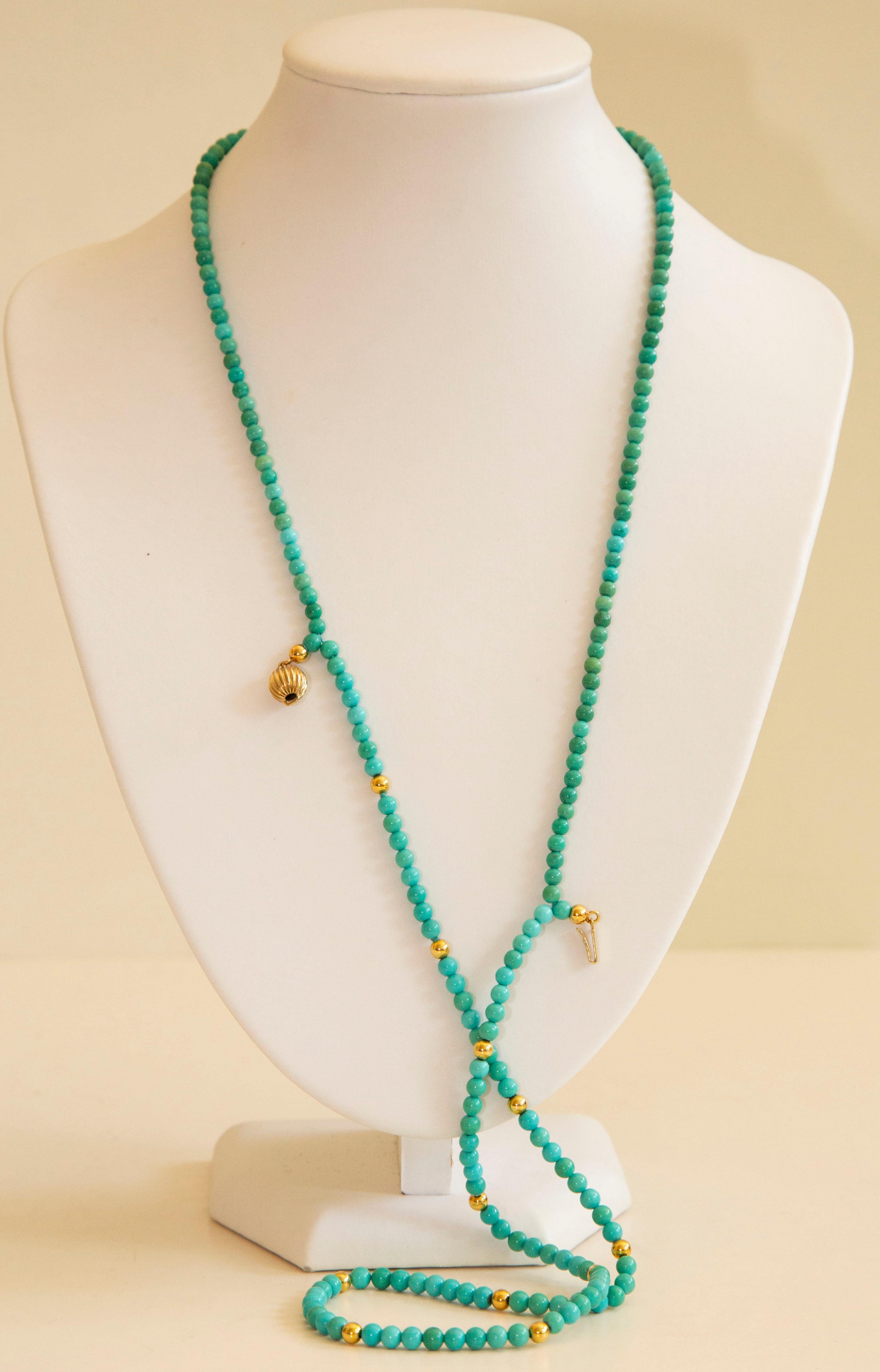 Collana di perline in turchese autentico con chiusura in oro giallo 14 carati 1960s in vendita 1