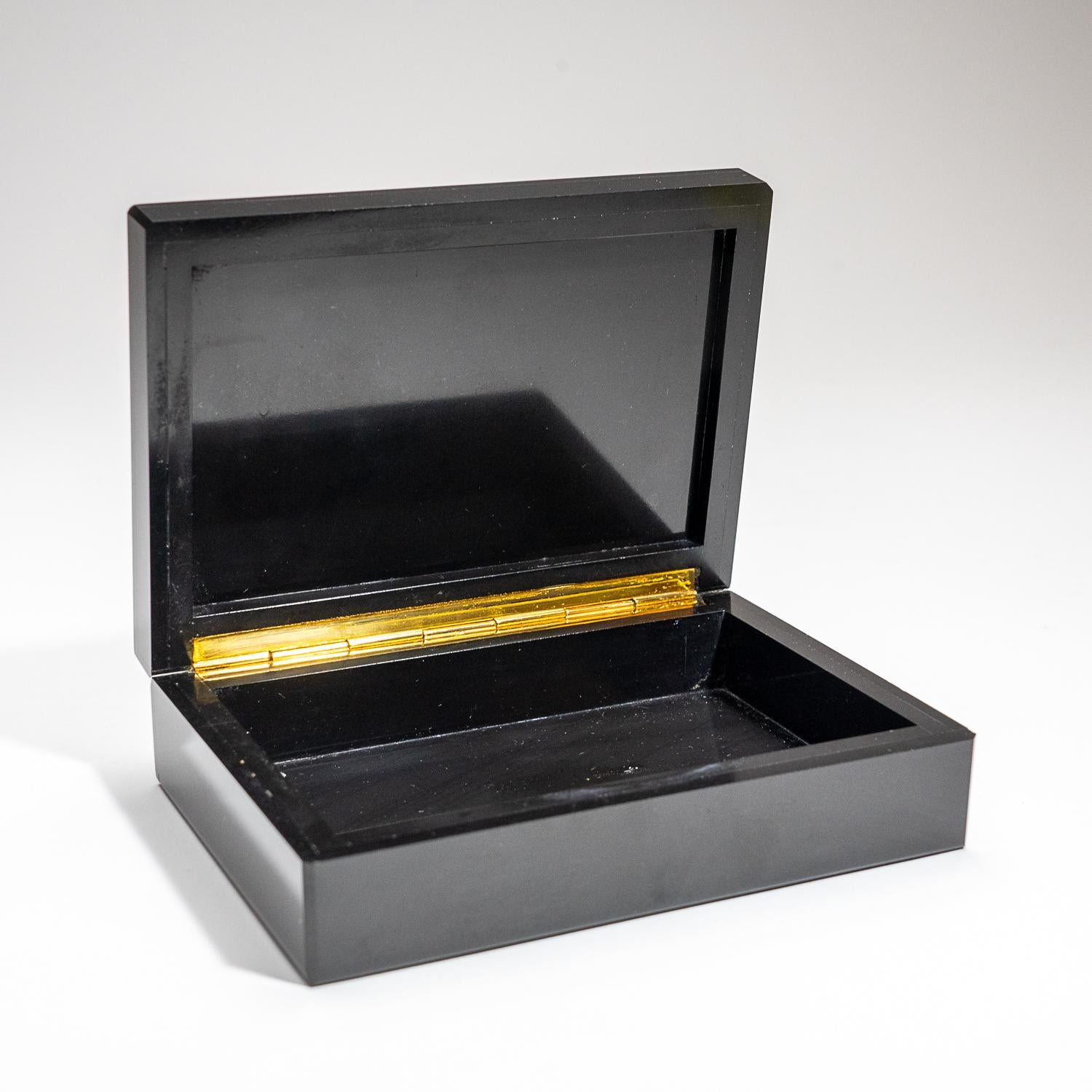 XXIe siècle et contemporain Boîte en onyx noir véritable avec bijoux en ambre (1,25 de hauteur, 1,5 lbs.) en vente