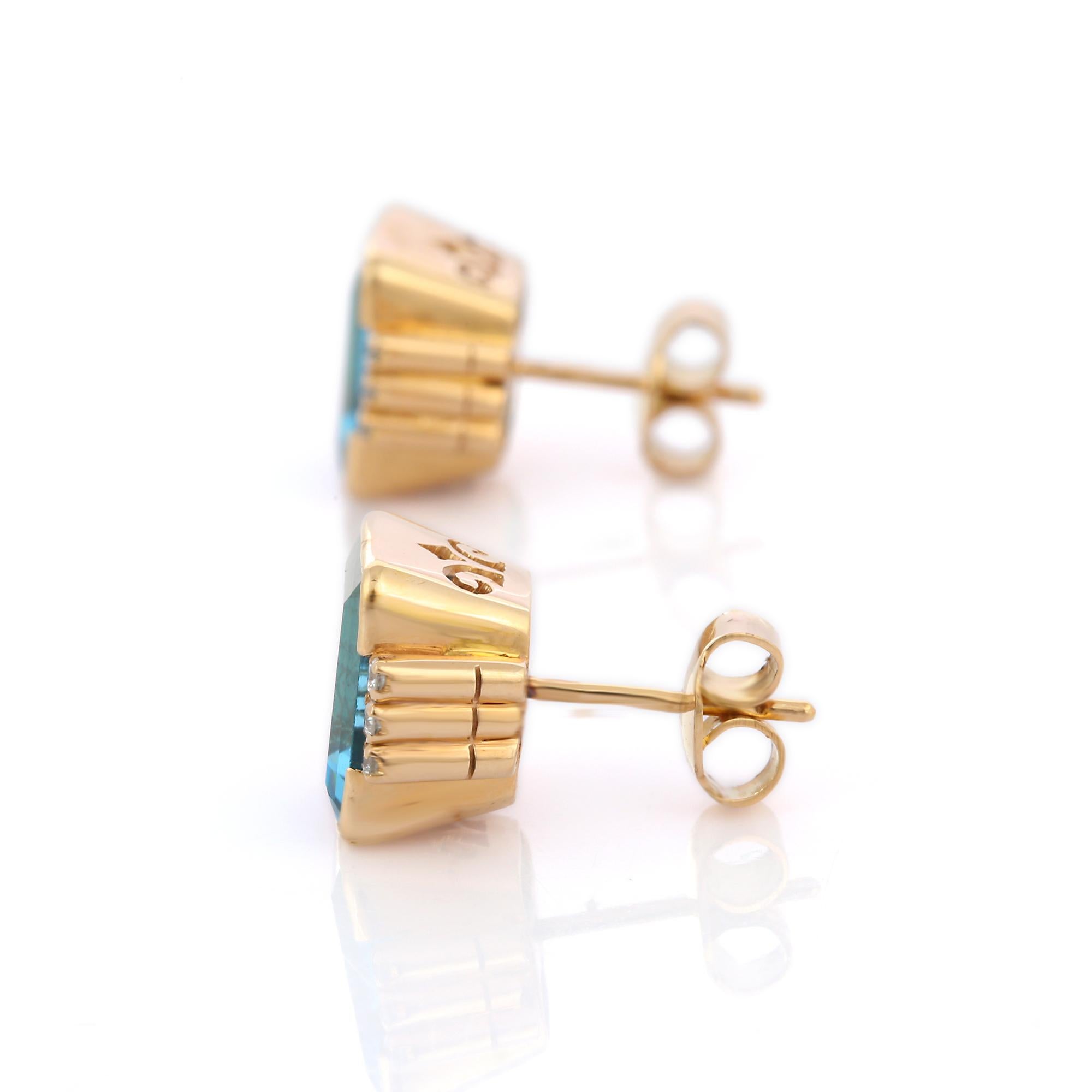 Moderne Clous d'oreilles en or jaune 18 carats avec topaze bleue véritable de 15 carats et diamants en vente