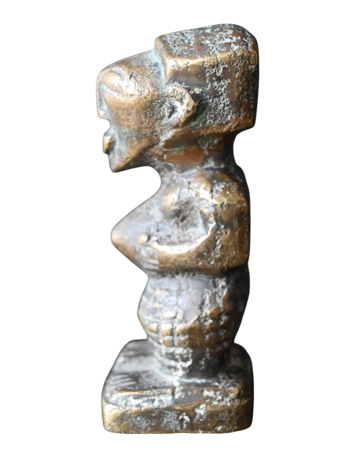 Congolais Figure véritable de la tribu Songye du Congo, première moitié du 20e siècle en vente