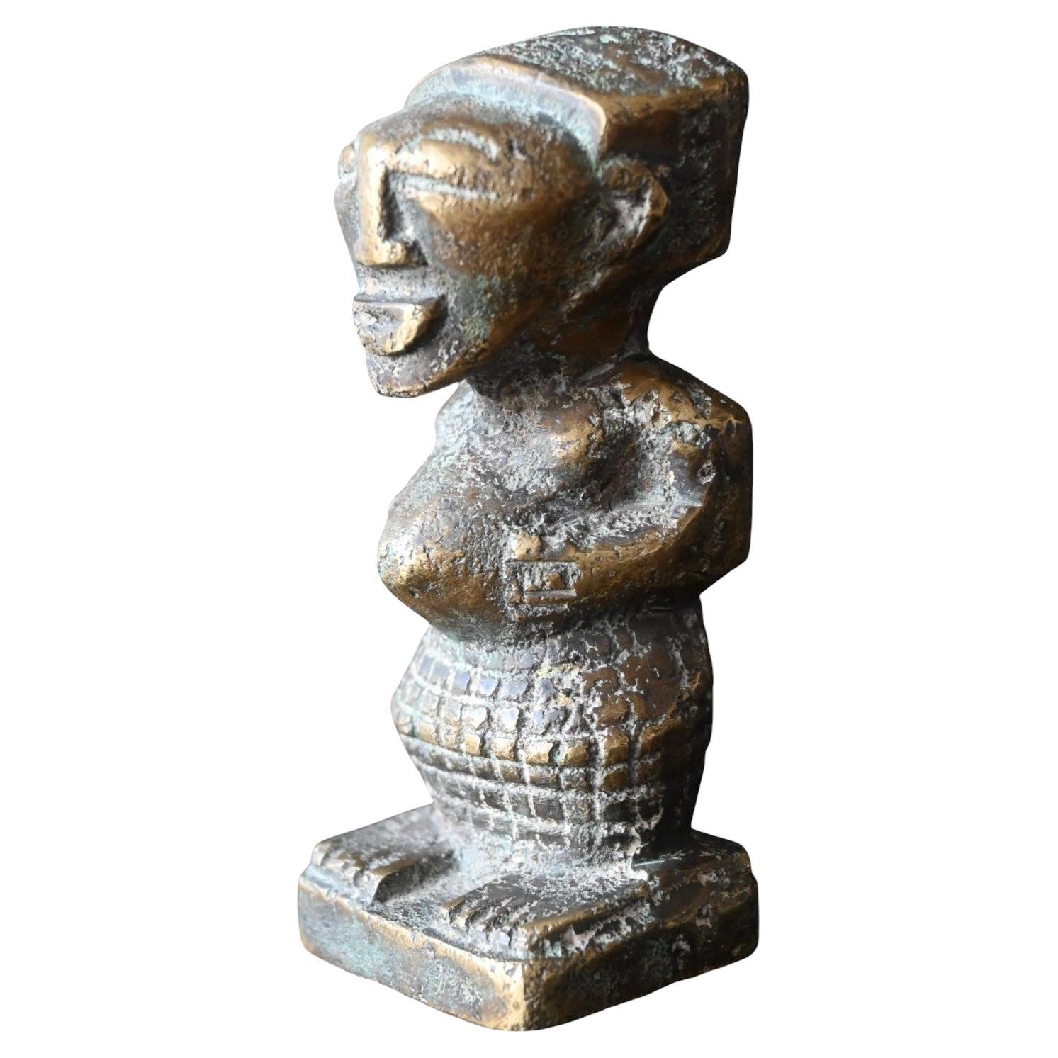 Echte Messingfigur vom Songye-Stamm, DR Kongo, erste Hälfte 20.