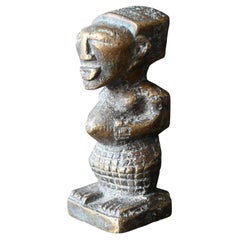 Autentica figura in ottone della tribù Songye, RD Congo, prima metà del XX secolo