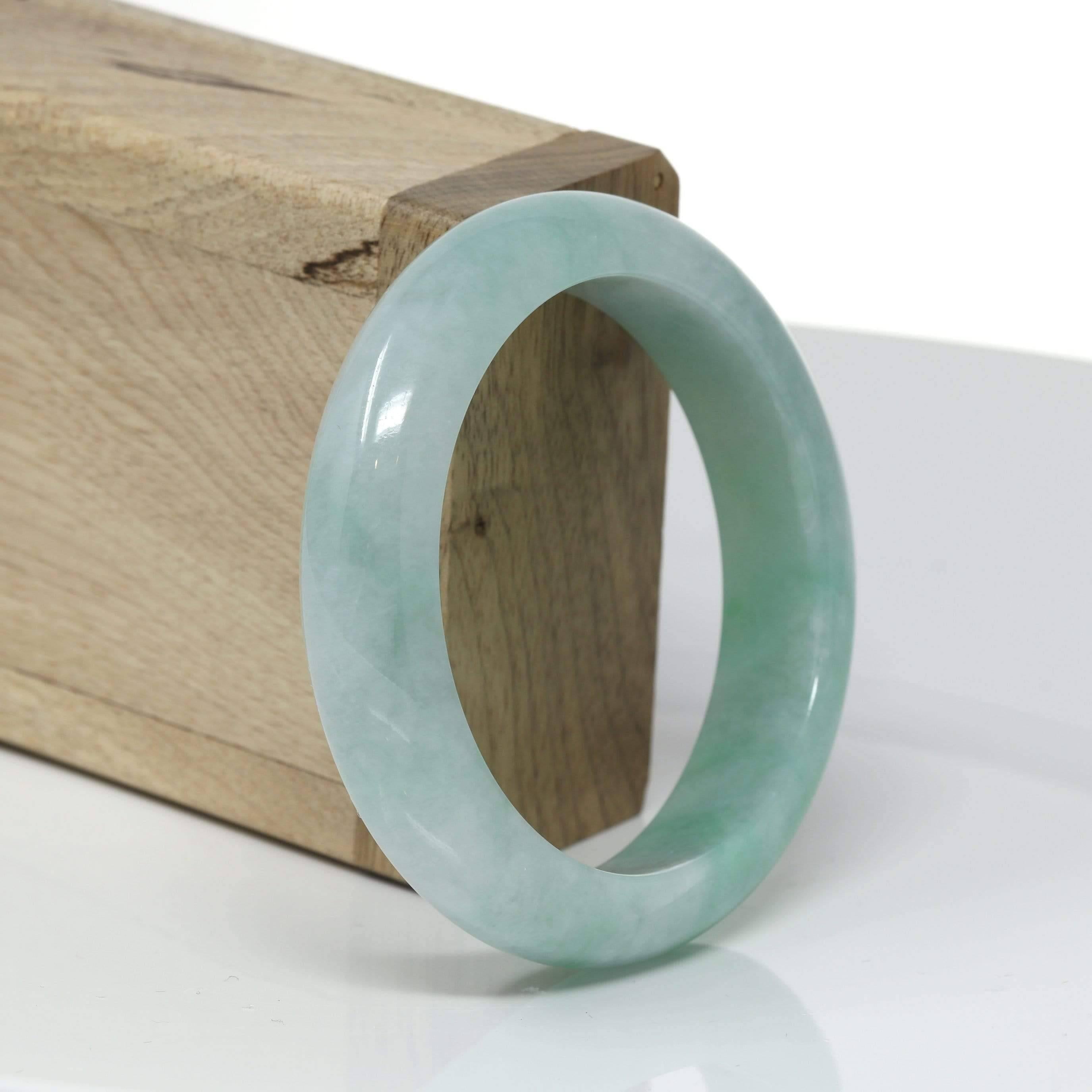 Taille ronde Bracelet jonc Birmanie haut de gamme en jadéite verte 54.3 mm n° 528 en vente