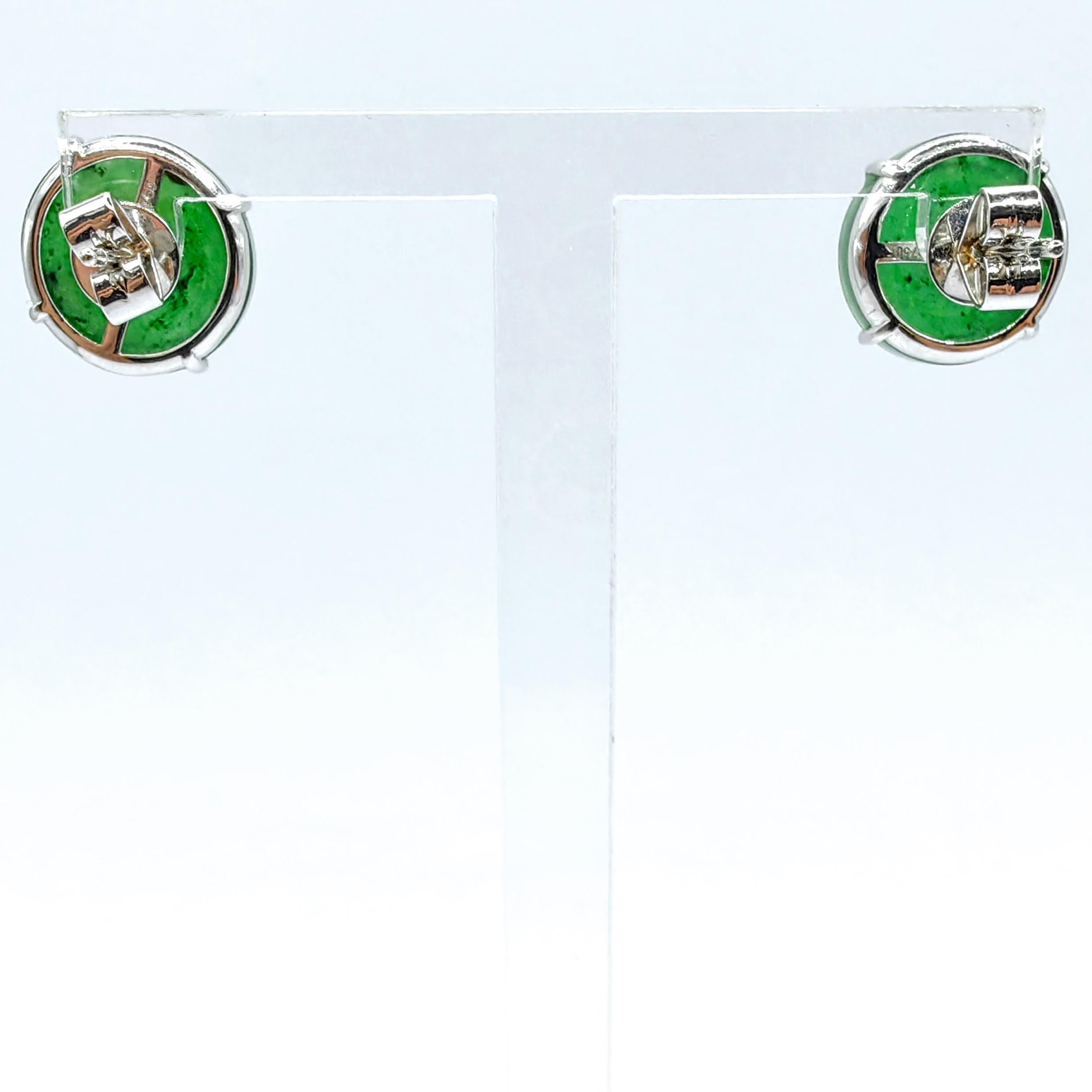 Orecchini con perno in giadeite birmana autentica, verde ghiaccio e ciambella di pace, in oro bianco 18 carati In condizioni Nuovo in vendita a Wan Chai District, HK