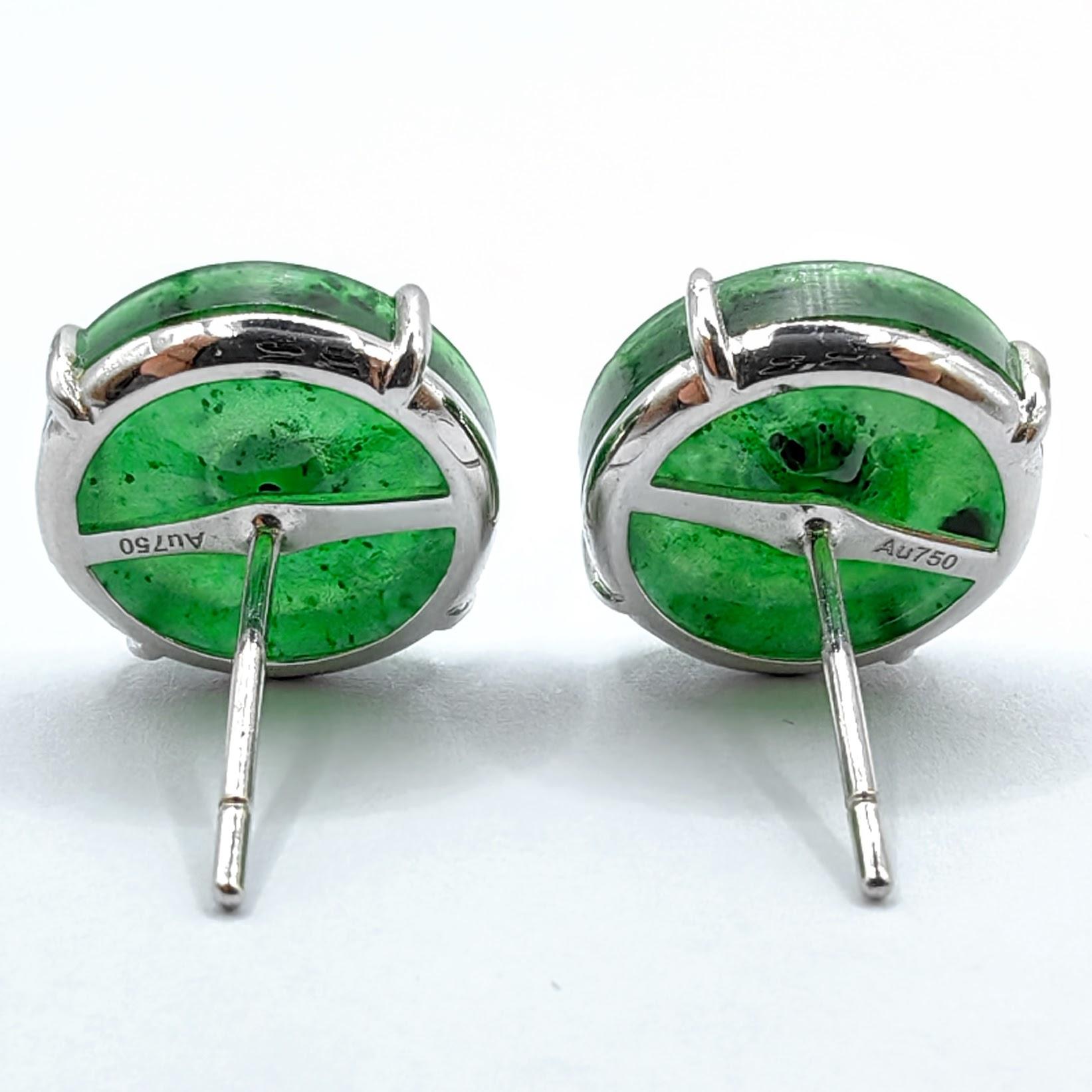 Orecchini con perno in giadeite birmana autentica, verde ghiaccio e ciambella di pace, in oro bianco 18 carati in vendita 2