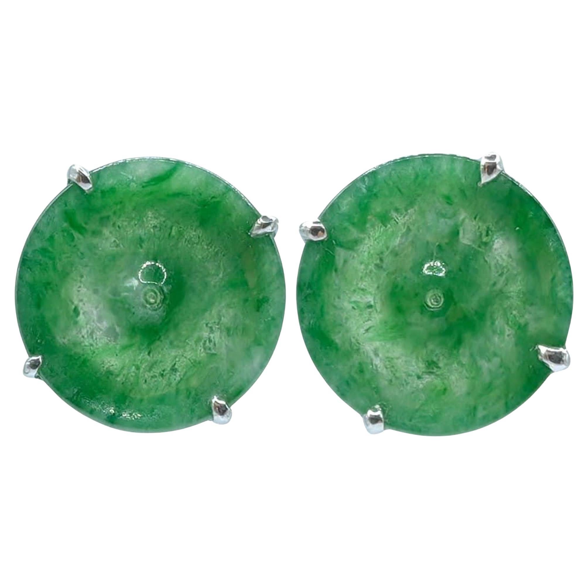 Pendientes auténticos de jadeíta de donut verde helado de Birmania en oro blanco de 18 quilates en venta