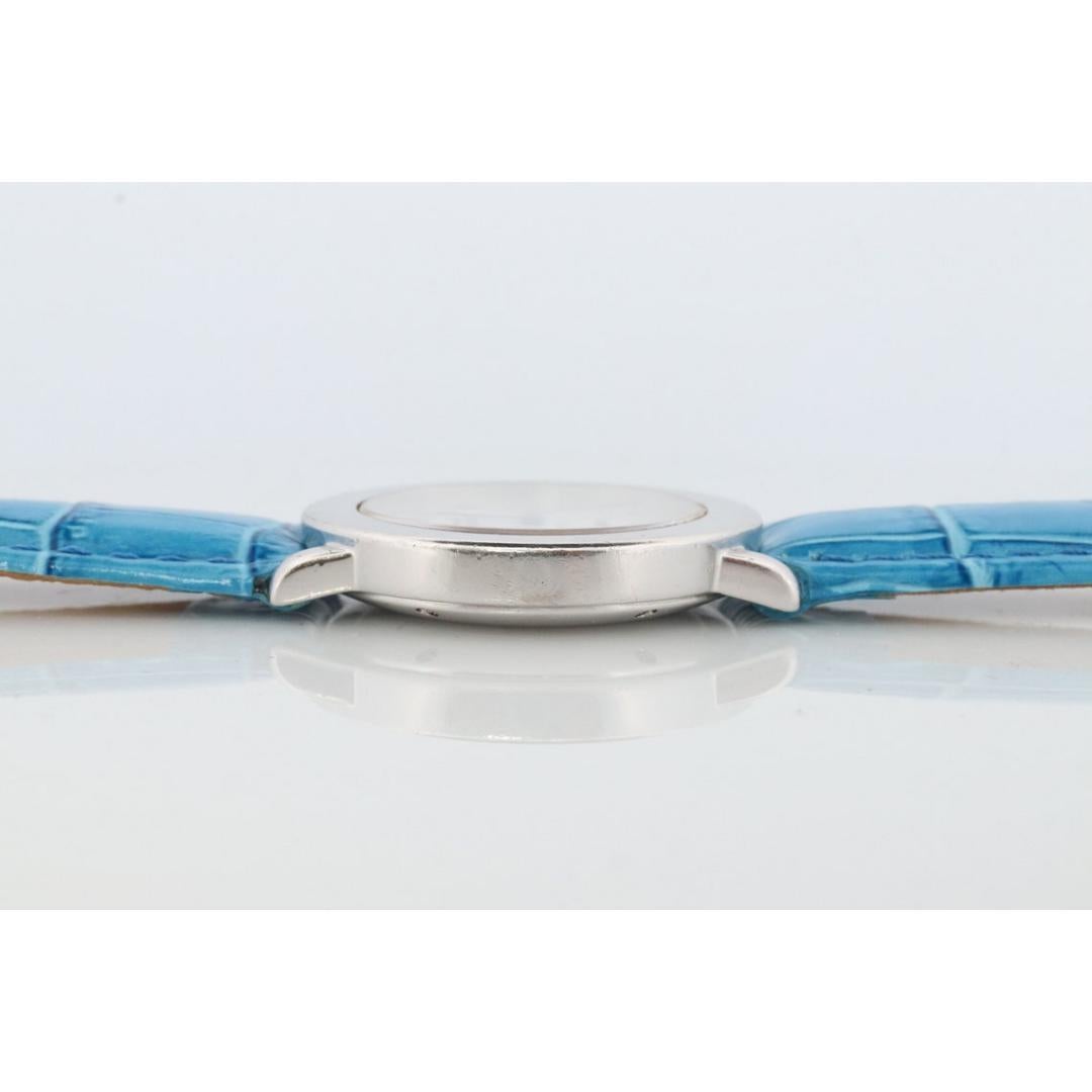 Vintage By
MATERIAL des Bandes: Leder, Silber
MATERIALIEN: Silber
Stromversorgung: Batterie

Ablesung: Analog

Echte Cartier Uhr. Vintage Ronde Argent Design. Sterling Silber. 33mm Gehäuse

1815 1 Referenznummer.

Mehrfarbiges Zifferblatt mit