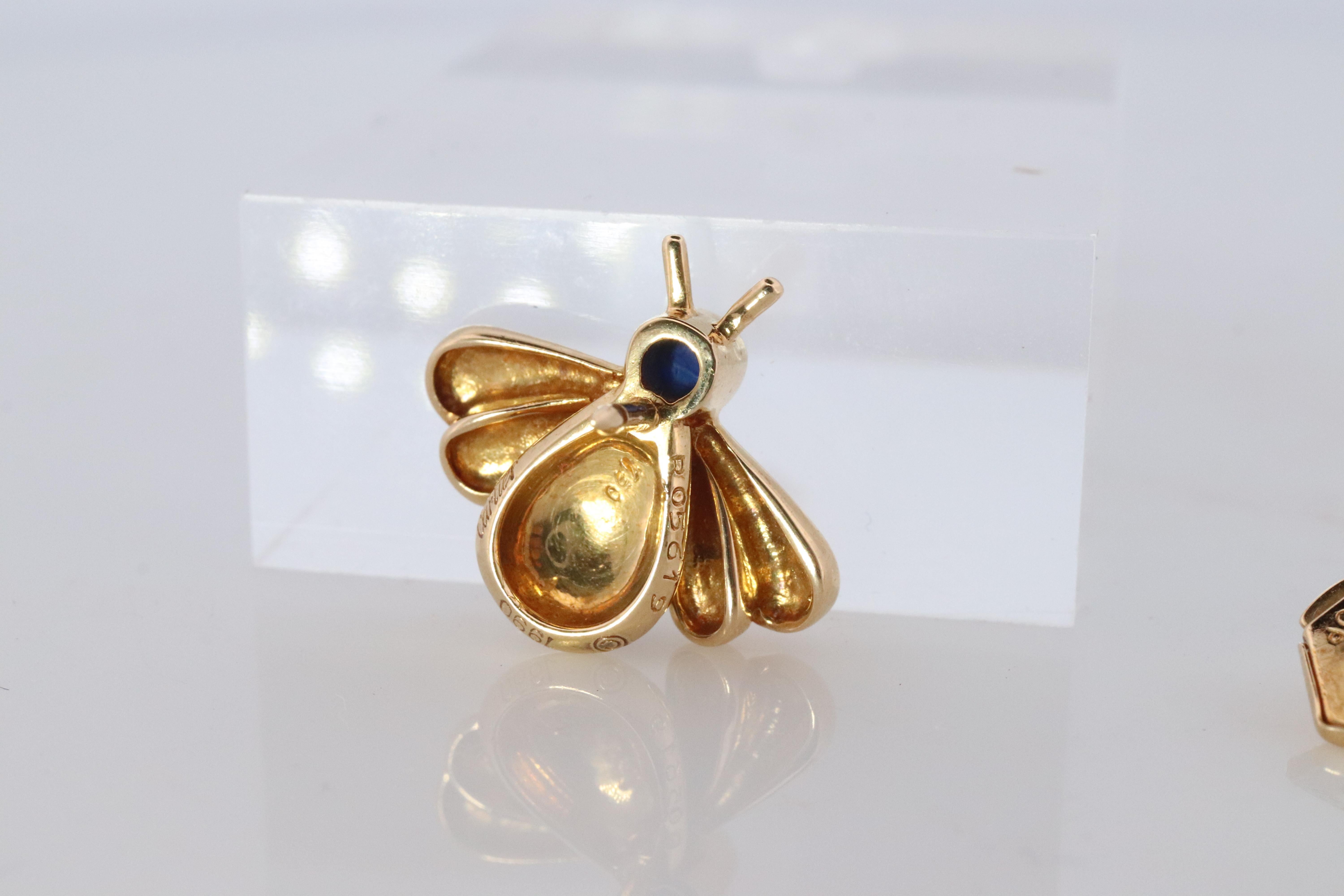 Spilla ape Cartier autentica. Spilla ape in oro giallo 18k con zaffiro. in vendita 2