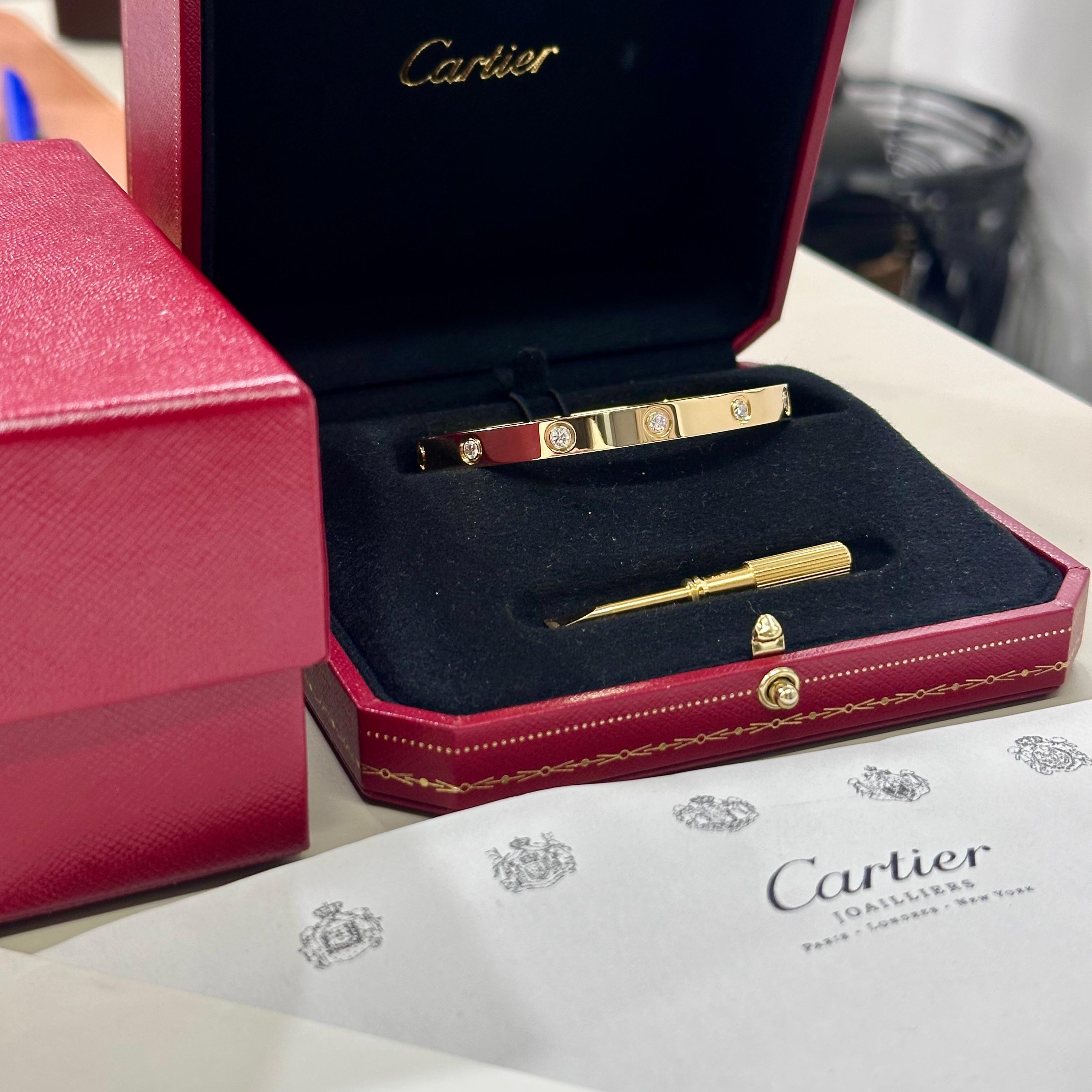 Genuine Cartier Love Bracelet Full Diamond in Yellow Gold Size 18 B6070318 For Sale 1
