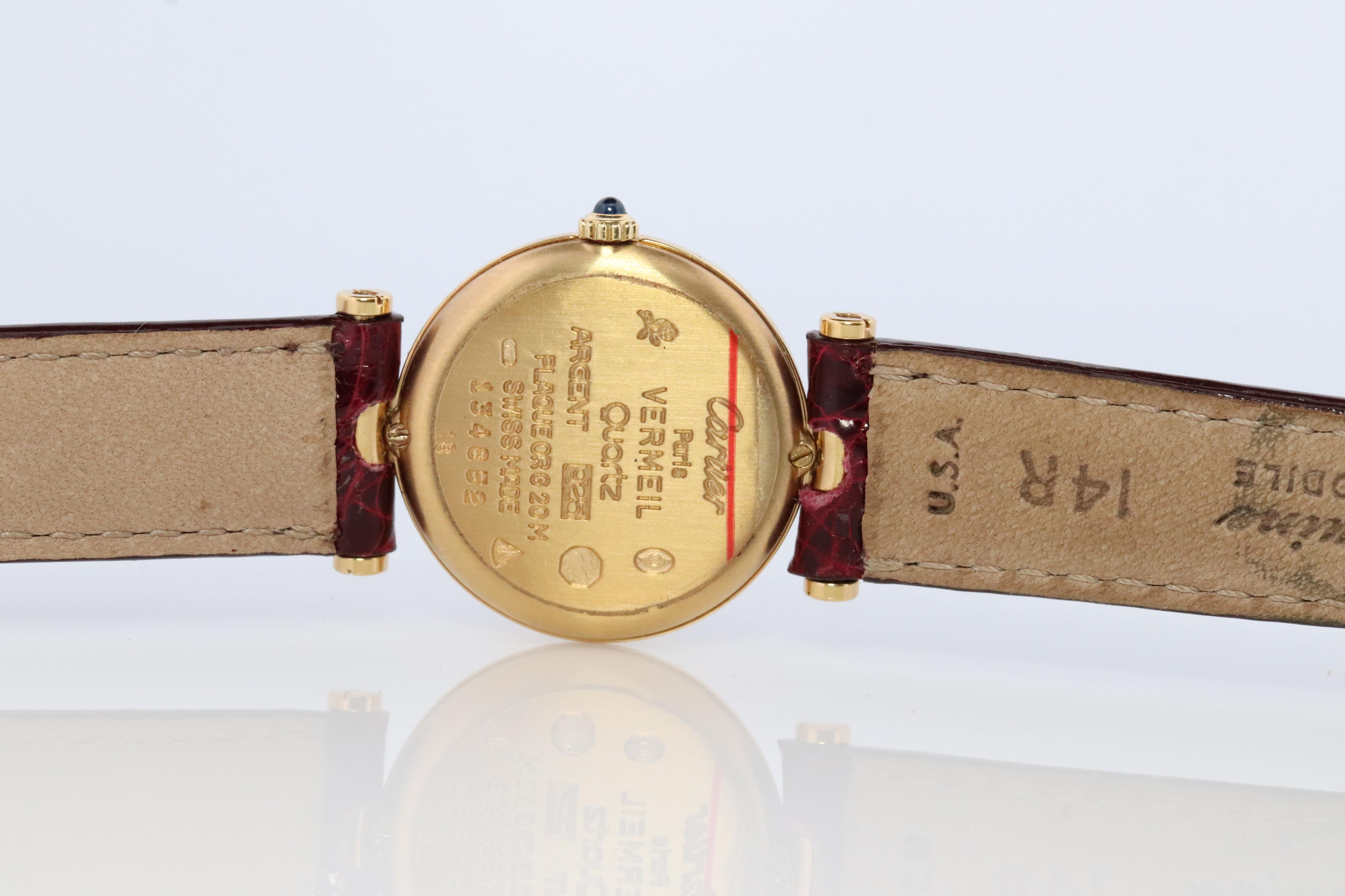 Genuine Cartier-Uhr. Must de Cartier Vendome Rundes Argent Vermeil Rotes Gesicht (Cabochon)