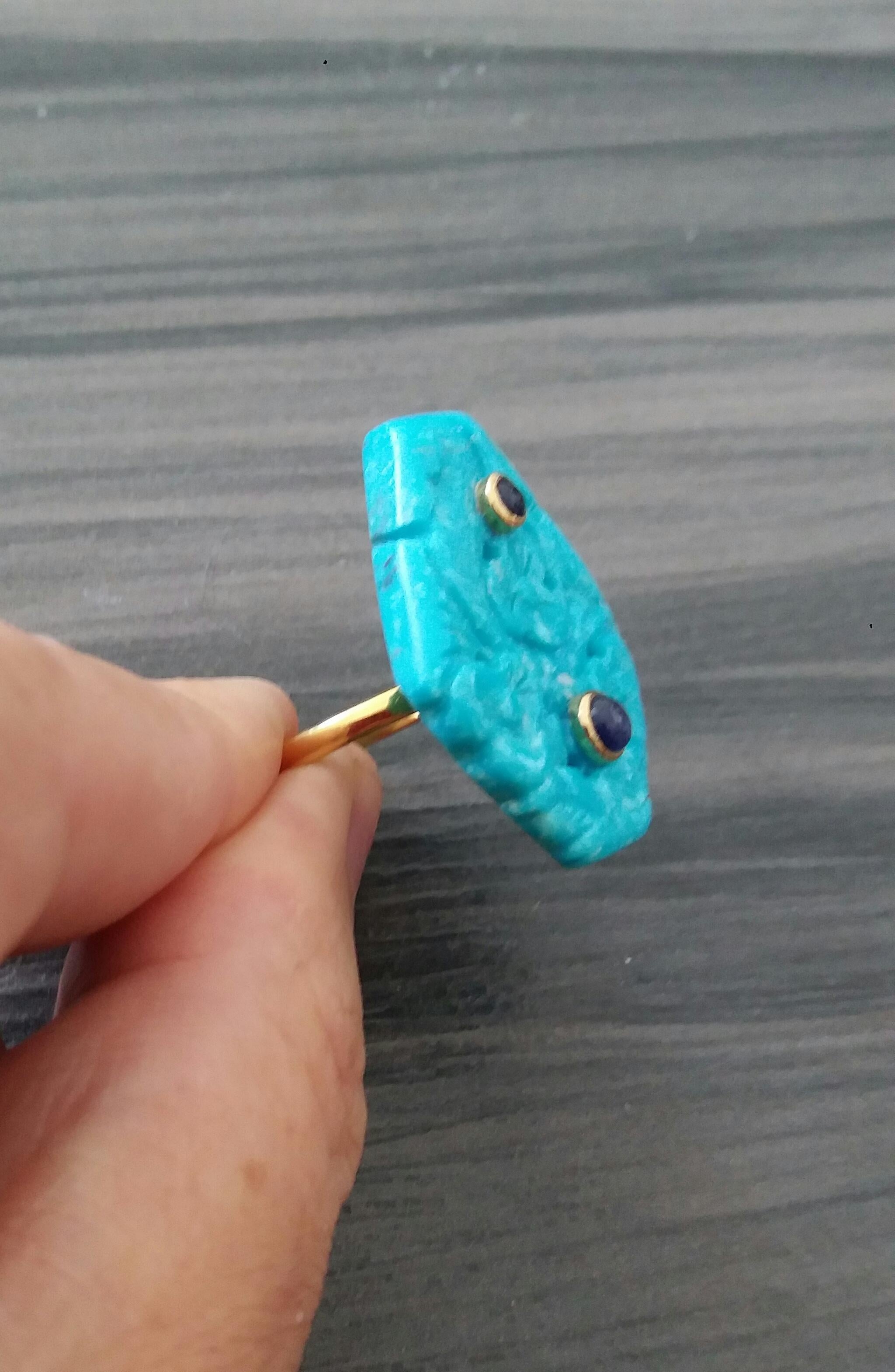 Genuine Carved Turquoise Blue Sapphire Cabochons 14 Kt Yellow Gold Fashion Ring For Sale 4