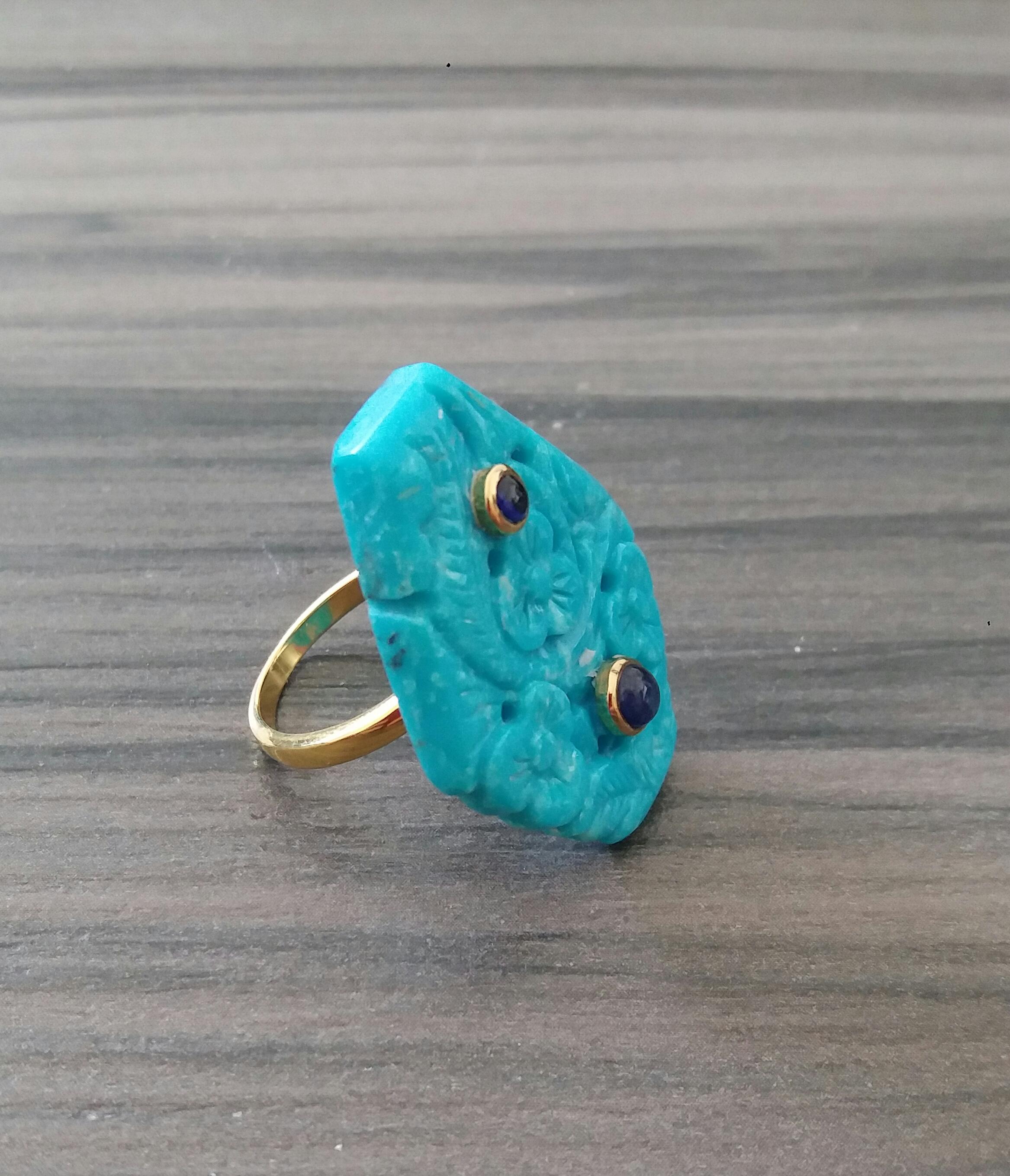 Bague à la mode en or jaune 14 carats avec cabochons de saphirs bleus et turquoises véritables sculptés en vente 3