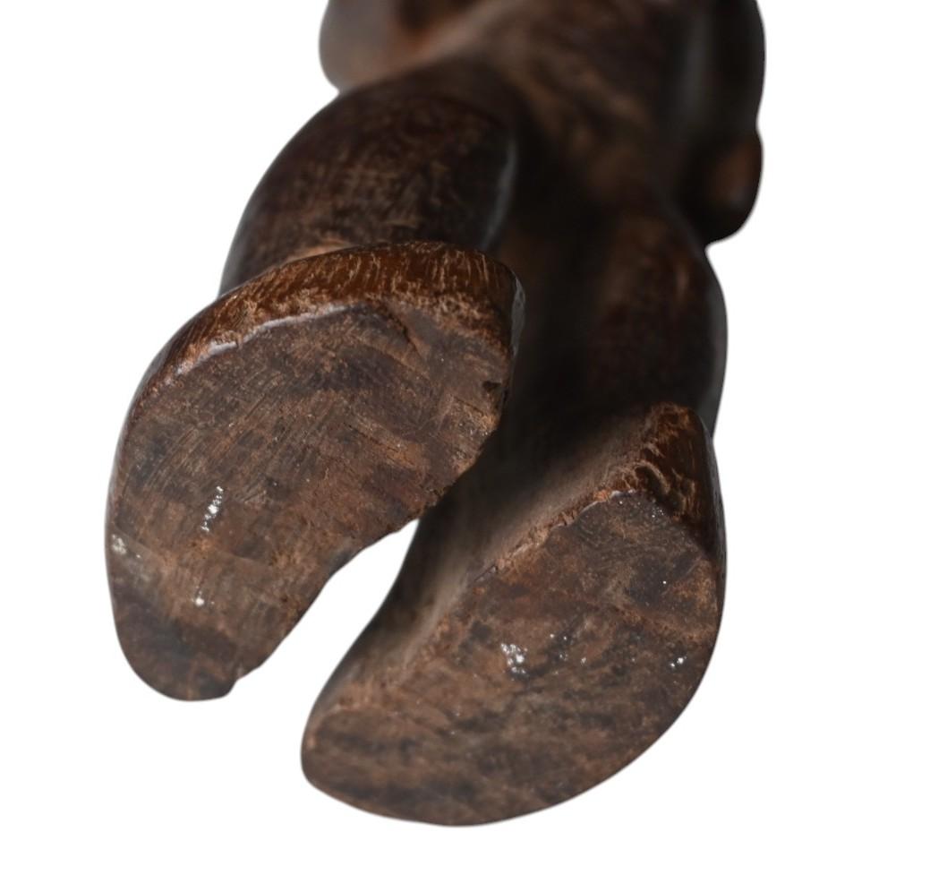 19th Century Genuine carved wooden statue from the Lobi tribe, Ghana Burkina Faso, early 1900 For Sale