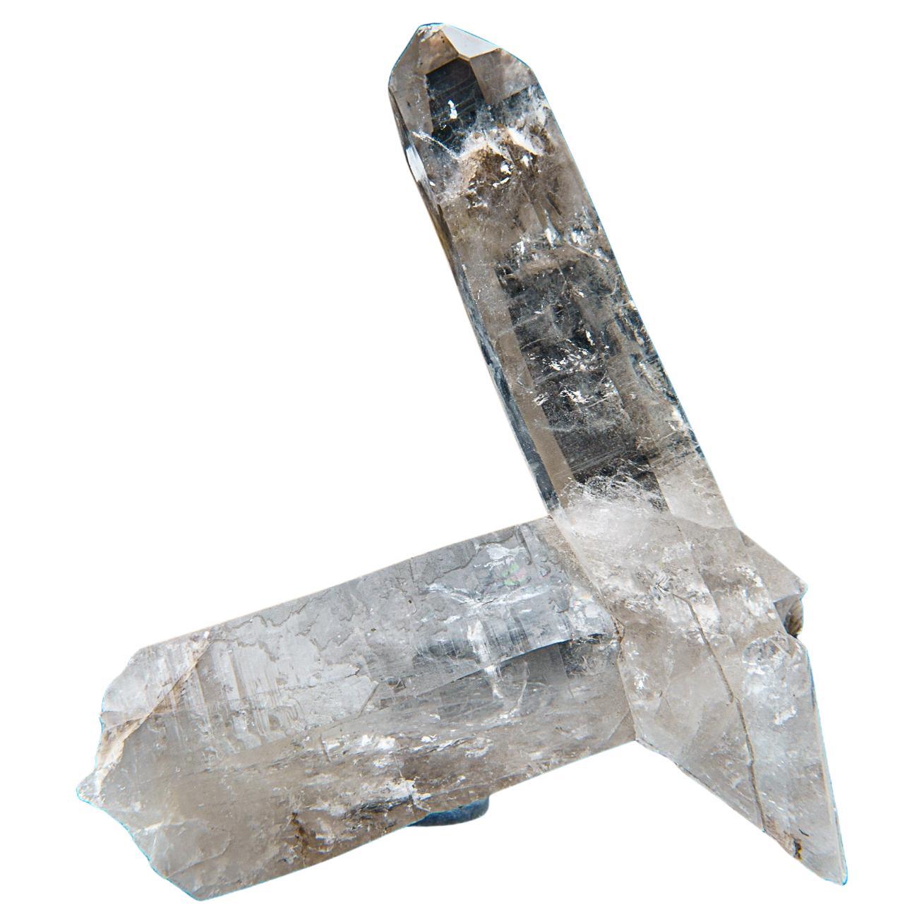 Amas de cristaux ponctuels de quartz brésilien de première qualité. Cet amas de cristaux translucides est composé de cristaux de quartz à terminaison complète avec des faces brillantes et hautement réfléchissantes. 

Le quartz clair favorise la