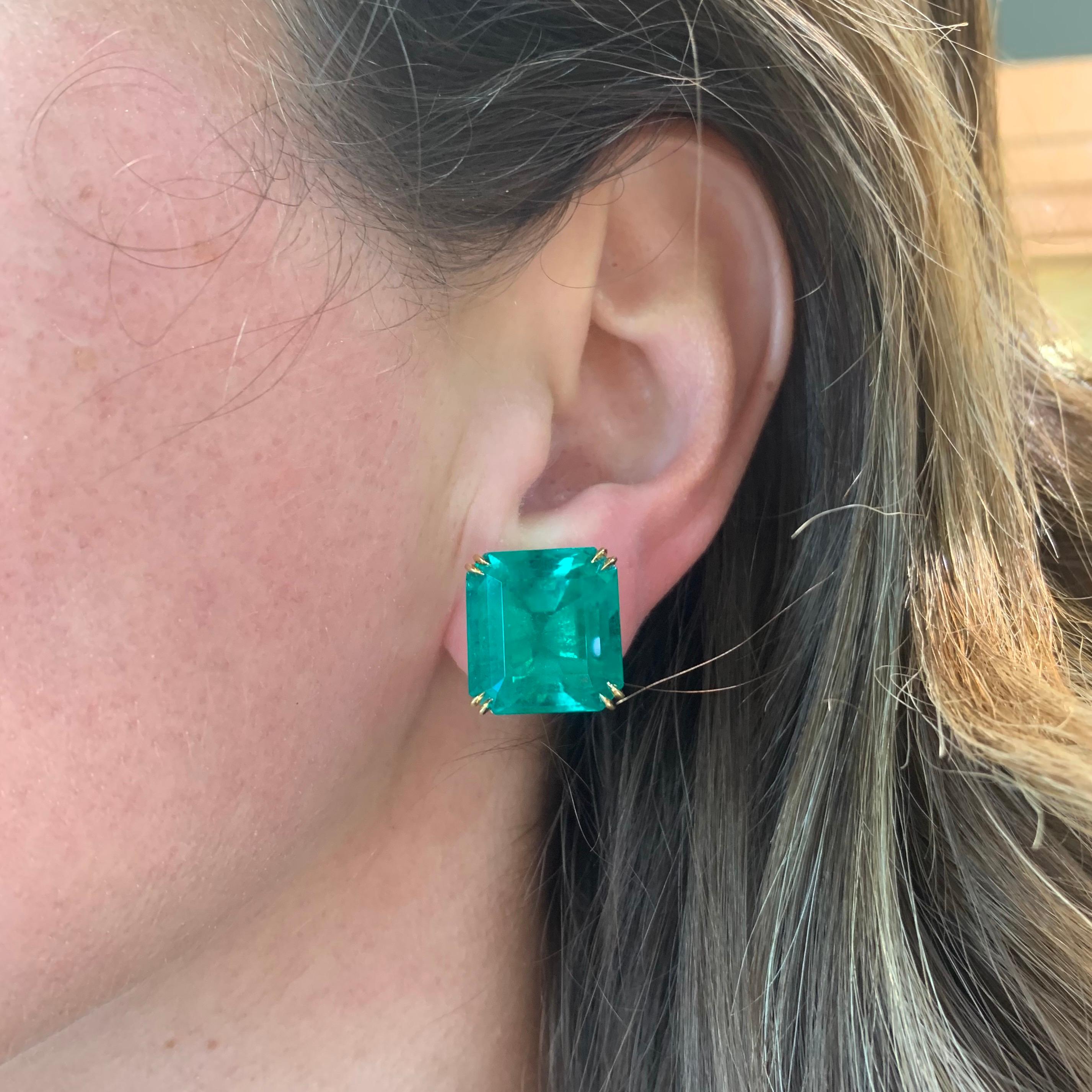 Emerald Cut Genuine Colombian Emerald 18 Karat Yellow Gold Stud Earrings