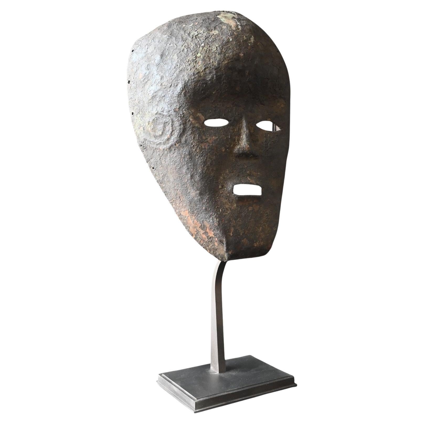 Genuine copper mask from the Dinga / Ding tribe DR Congo, early 1900