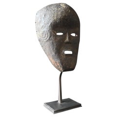 Genuine copper mask from the Dinga / Ding tribe DR Congo, early 1900