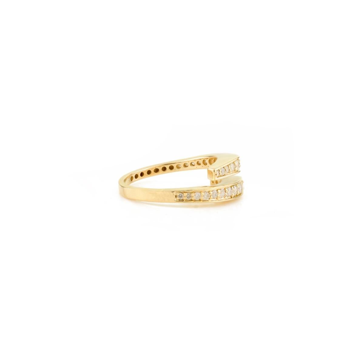 En vente :  Bague bypass en or jaune massif 14 carats avec diamants véritables, cadeau de luxe parfait 5