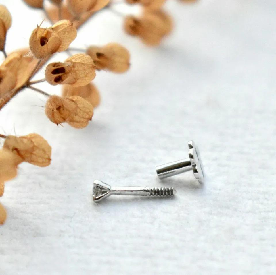 Round Cut Genuine Diamond Flatback Stud 14k Gold Nose Ring Nose Piercing Jewelry Gift. For Sale