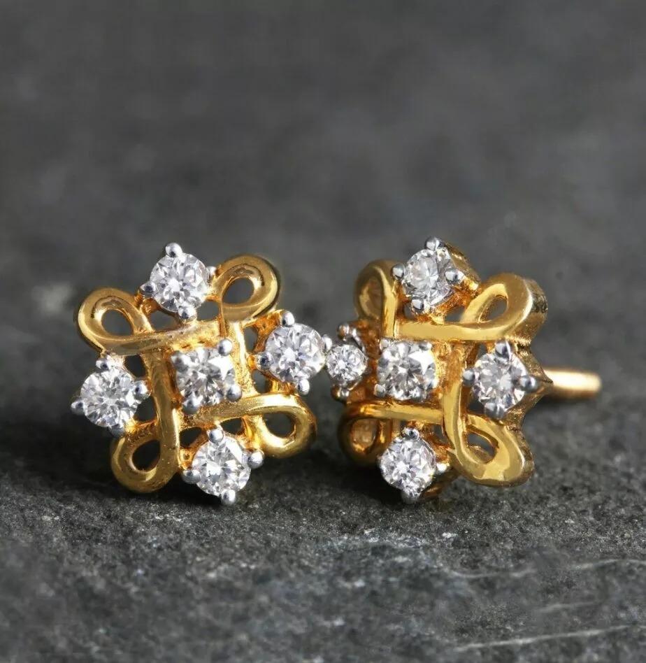 Genuine Diamond Floral Stud Earrings For Women 14K Solid Gold Handmade Gift
Gross Weight: 3.14 Grams Approx.
14K Gold Weight: 3.04 Grams Approx.
Diamond Weight: 0.5 cts Approx.
Light weight can be worn everyday

Additional information:
Condition: