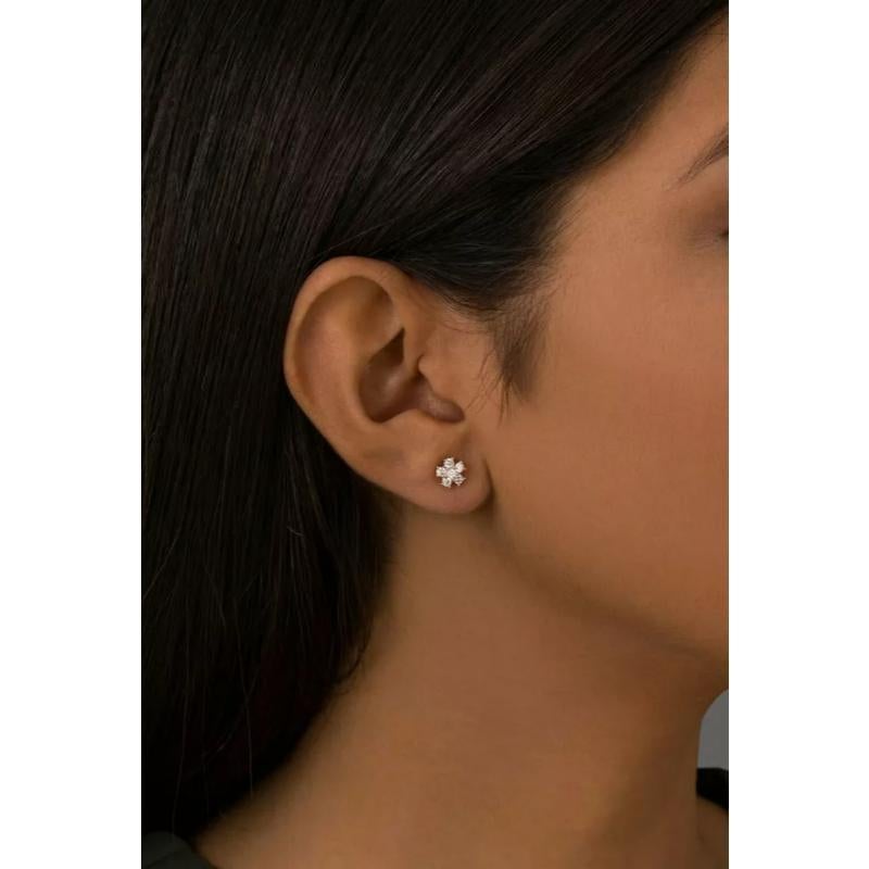 Round Cut Genuine Diamond Flower Studs 14k Solid Gold For Sale