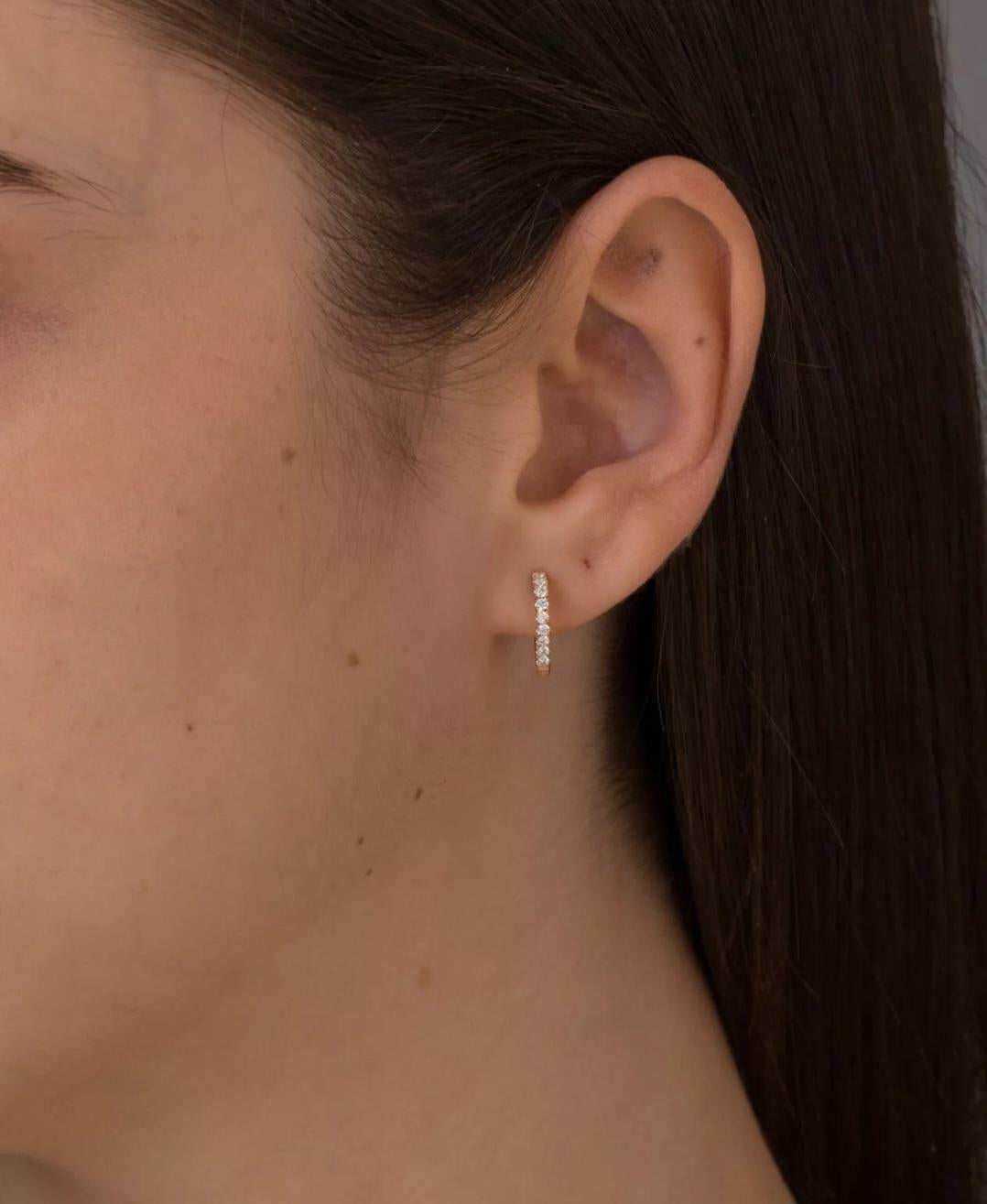 Boucles d'oreilles en or massif 14k avec diamant véritable Boucles d'oreilles amoureuses Paire de boucles d'oreilles cadeau en vente 3