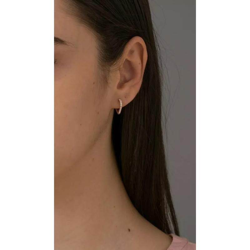 Orecchini a cerchio con diamante genuino in oro massiccio 14k per gli innamorati, coppia di orecchini regalo.
Leggero, può essere indossato tutti i giorni

Informazioni aggiuntive:
Condit: Nuovo con etichette: Un articolo nuovo di zecca, non usato e
