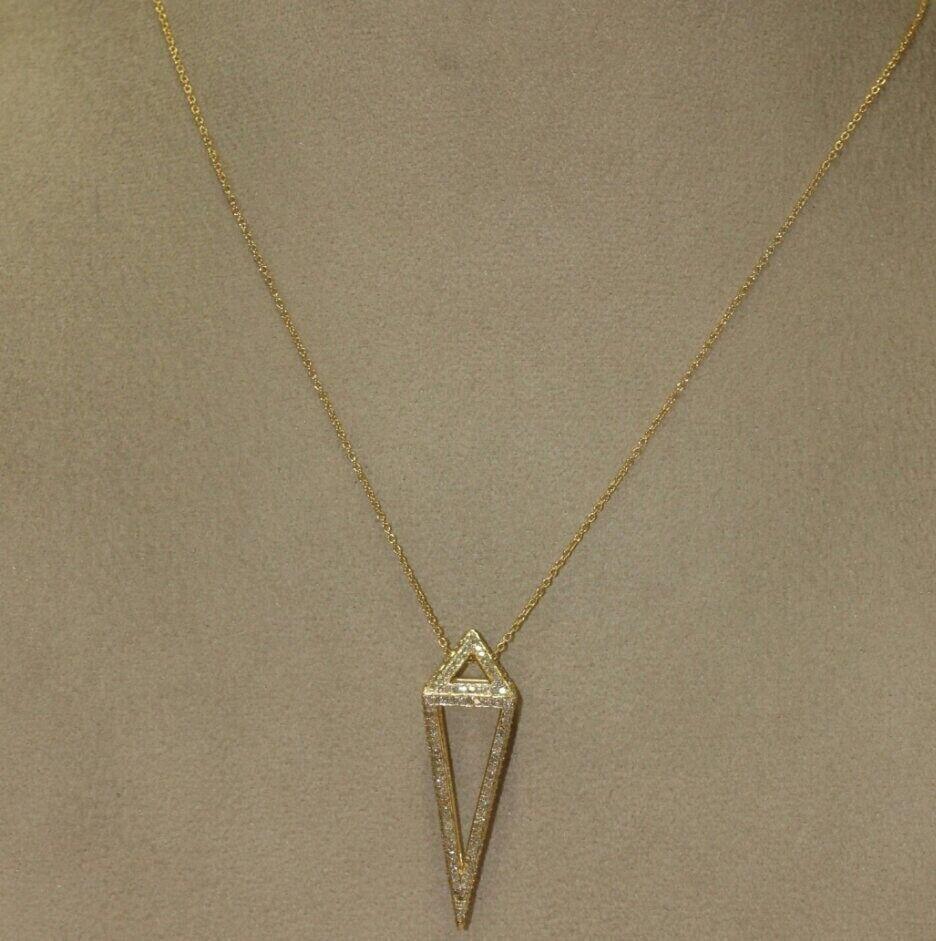 Collana di diamanti autentici da donna in oro massiccio 18 carati, fatta a mano, collana da donna di lusso
Leggero, può essere indossato tutti i giorni

Informazioni aggiuntive:
Condit: Nuovo senza etichette: Un articolo nuovo di zecca, non usato e