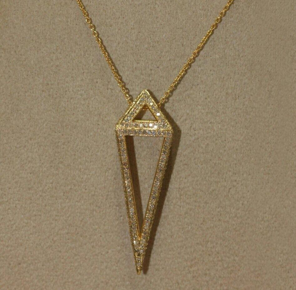 Collana con ciondolo in oro massiccio 18 carati con diamanti autentici In condizioni Nuovo in vendita a Chicago, IL
